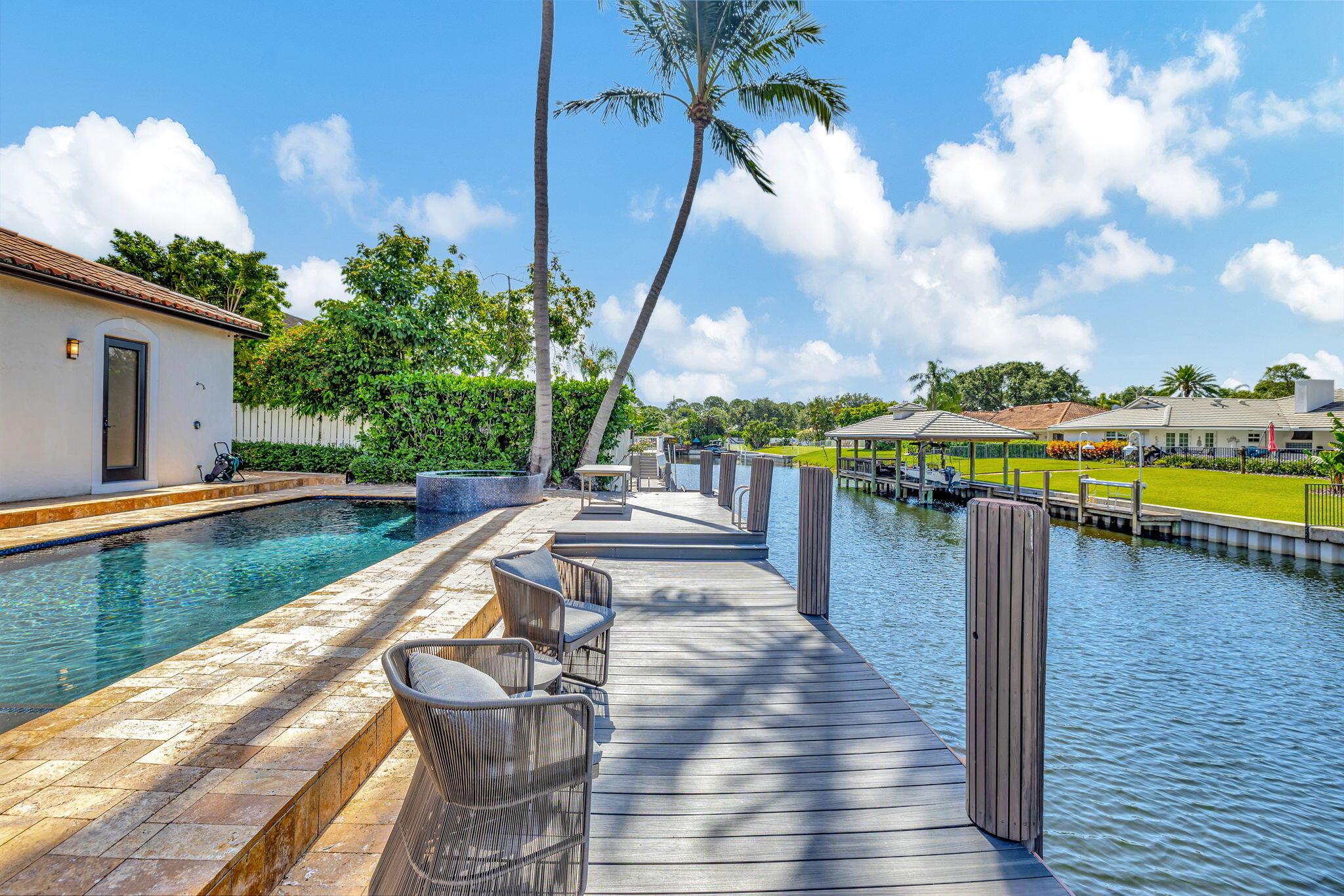 832 SW 34th Ave Boynton Beach, FL 33435