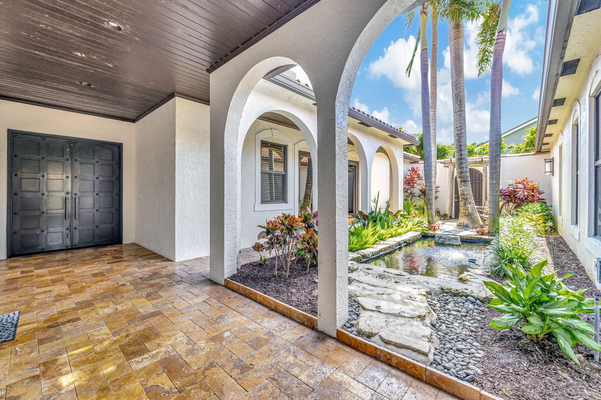 832 SW 34th Ave Boynton Beach, FL 33435