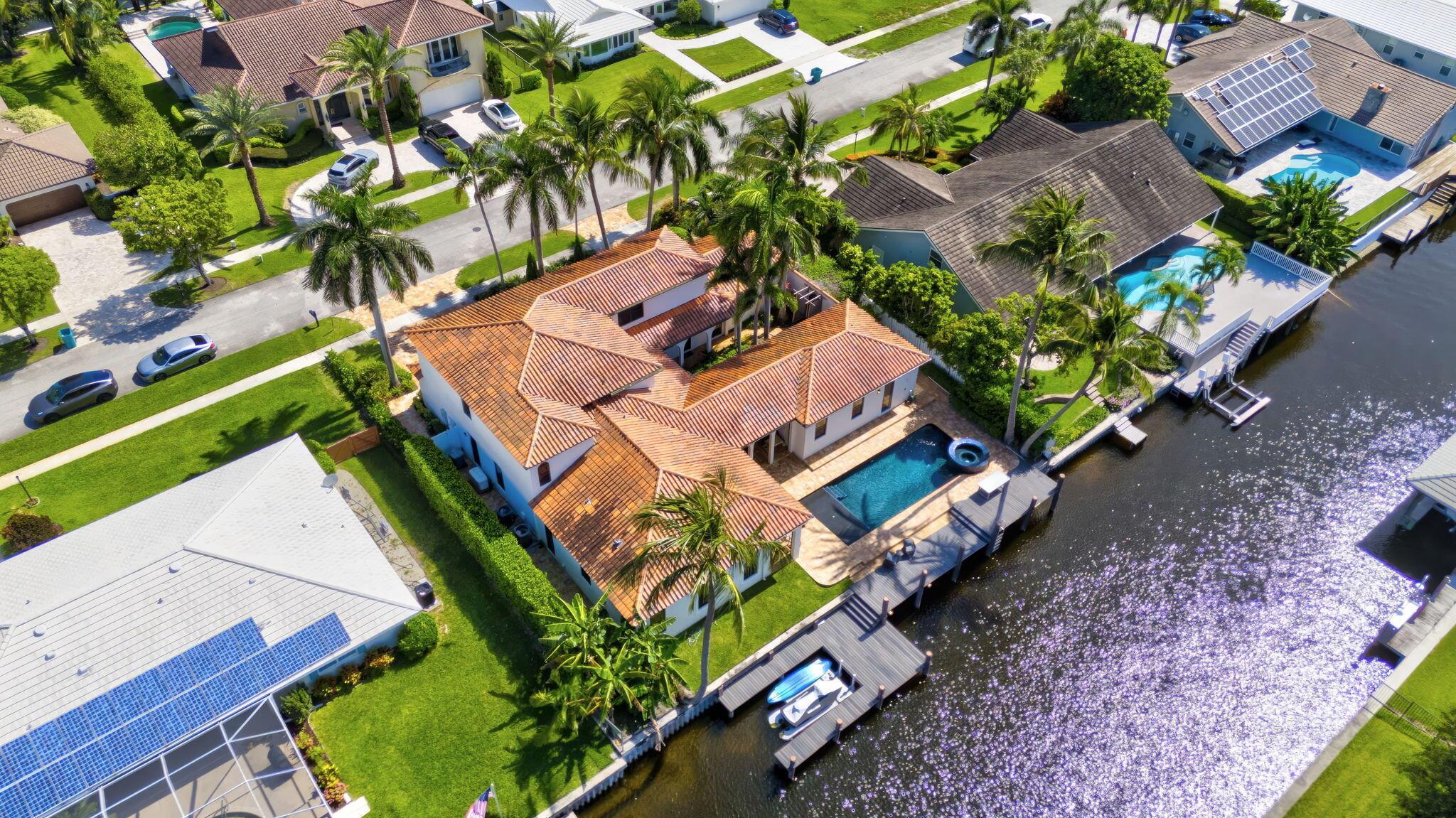 832 SW 34th Ave Boynton Beach, FL 33435