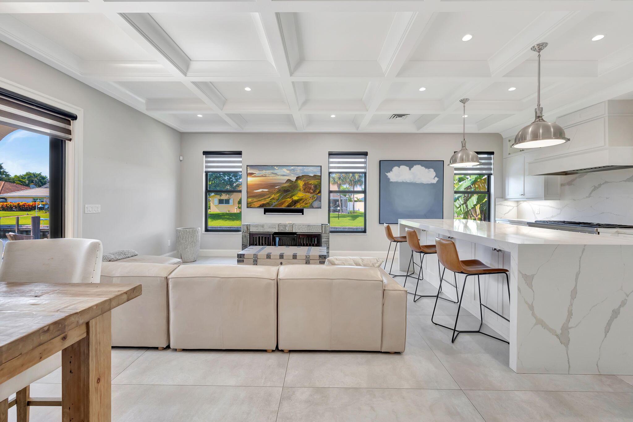 832 SW 34th Ave Boynton Beach, FL 33435