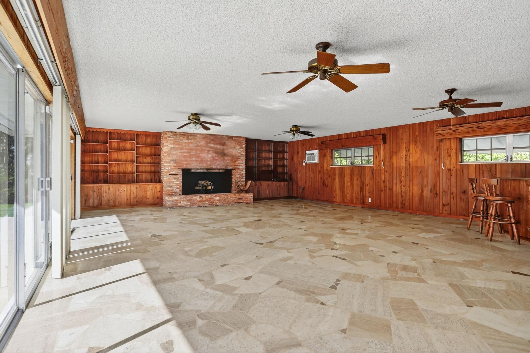 2541 Middle Riv Dr Fort Lauderdale, FL 33305