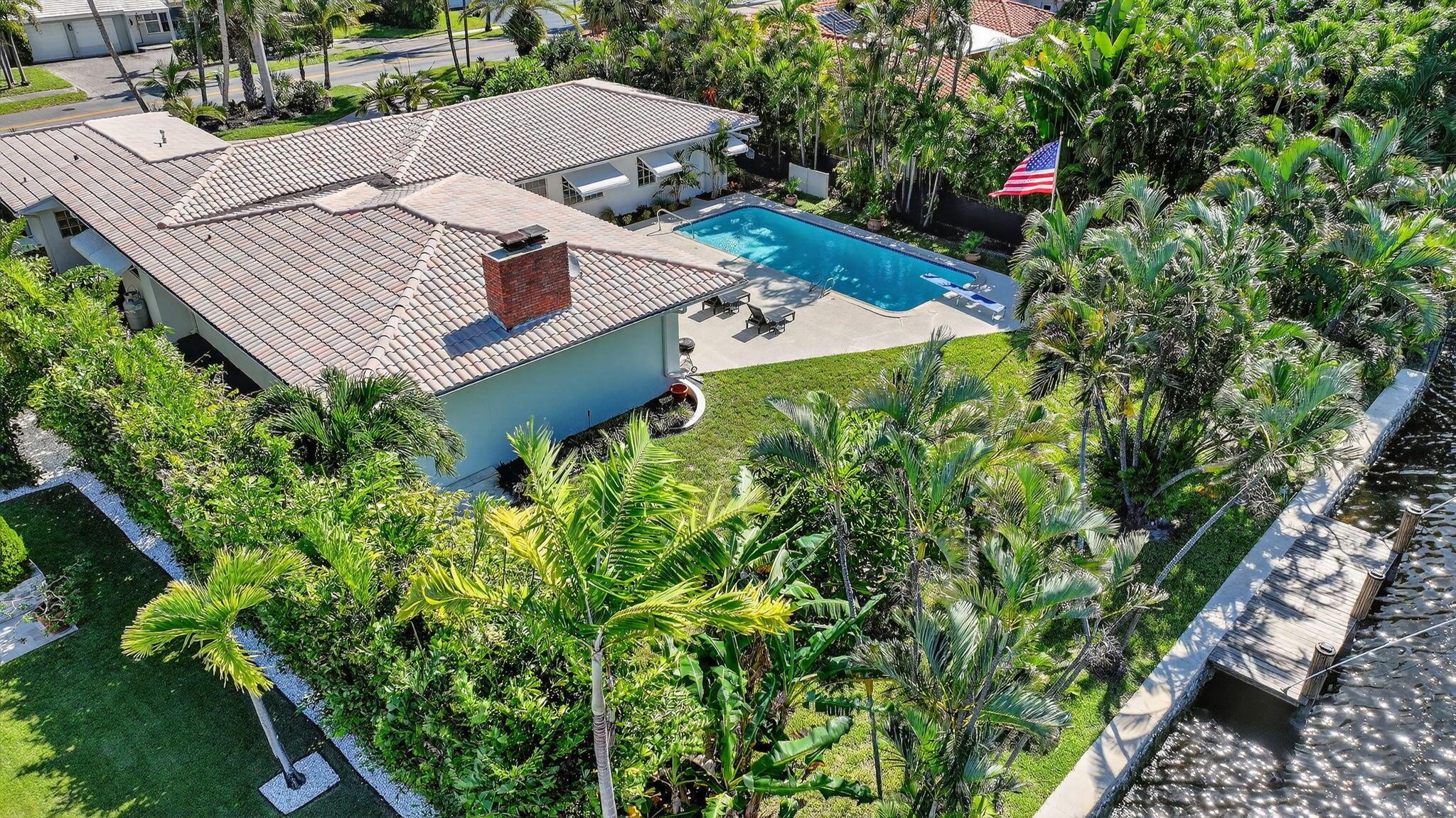 2541 Middle Riv Dr Fort Lauderdale, FL 33305