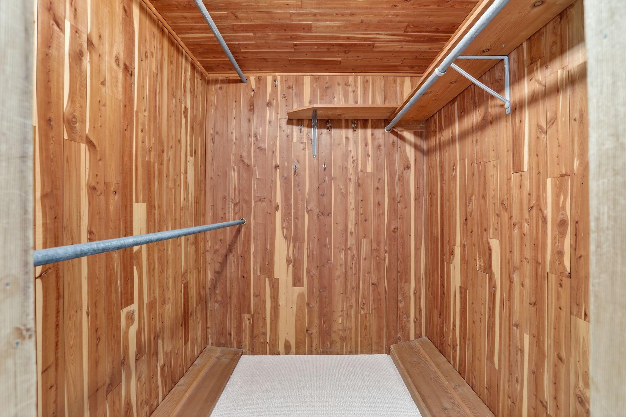 2541 Middle Riv Dr Fort Lauderdale, FL 33305