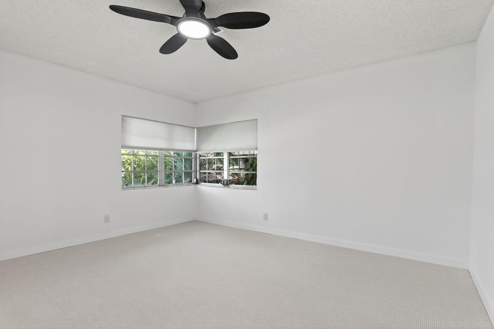 2541 Middle Riv Dr Fort Lauderdale, FL 33305