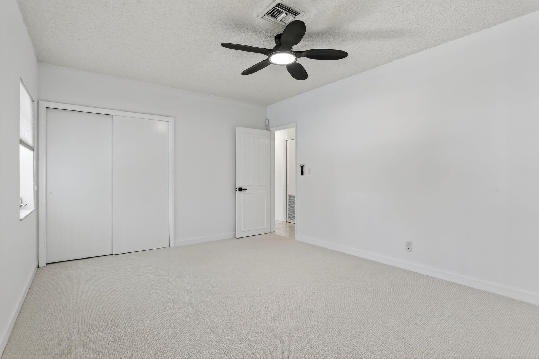 2541 Middle Riv Dr Fort Lauderdale, FL 33305