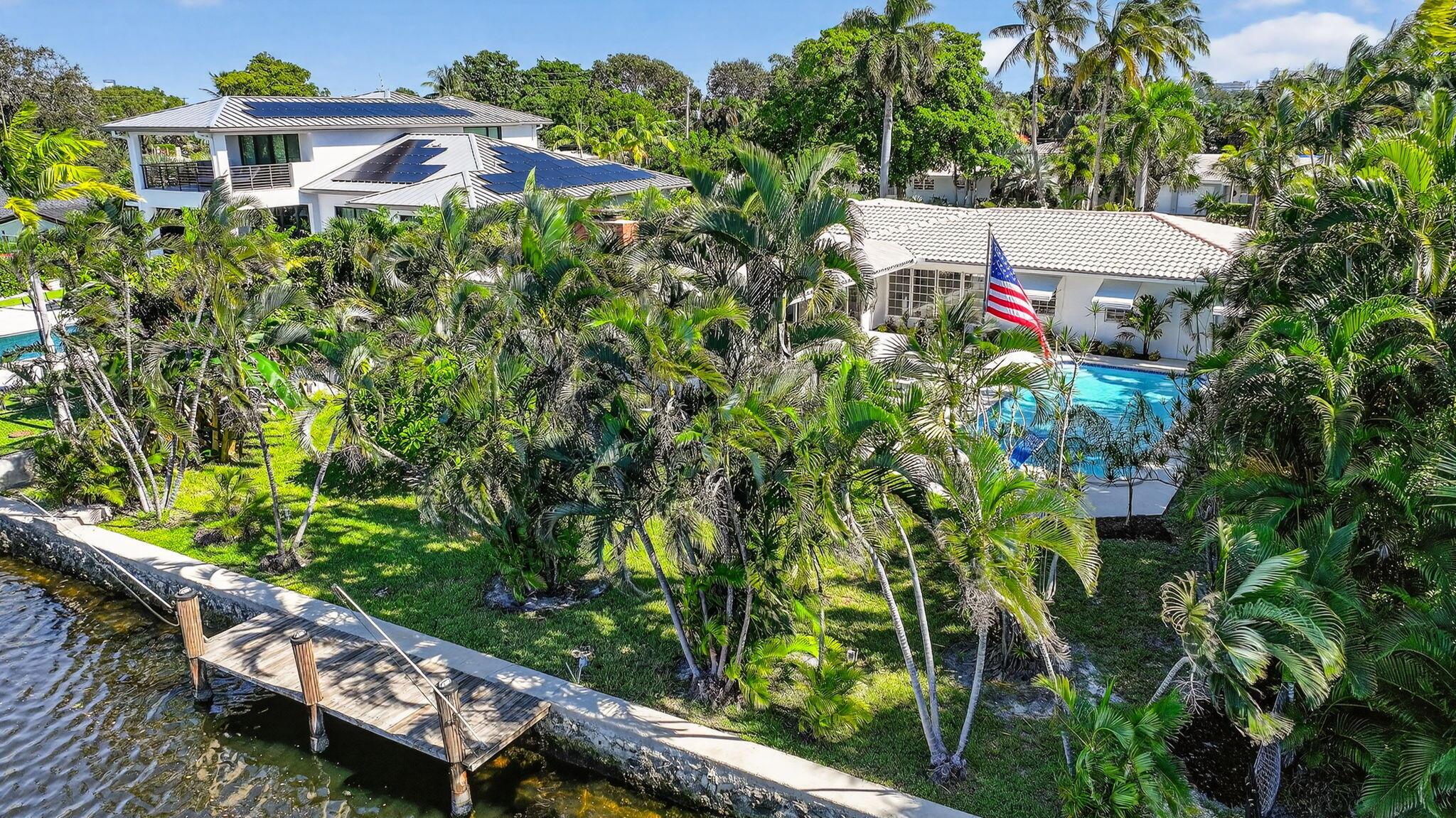 2541 Middle Riv Dr Fort Lauderdale, FL 33305