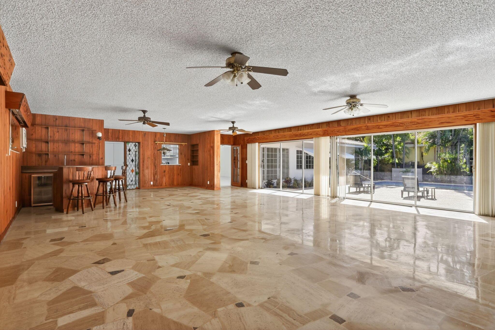 2541 Middle Riv Dr Fort Lauderdale, FL 33305