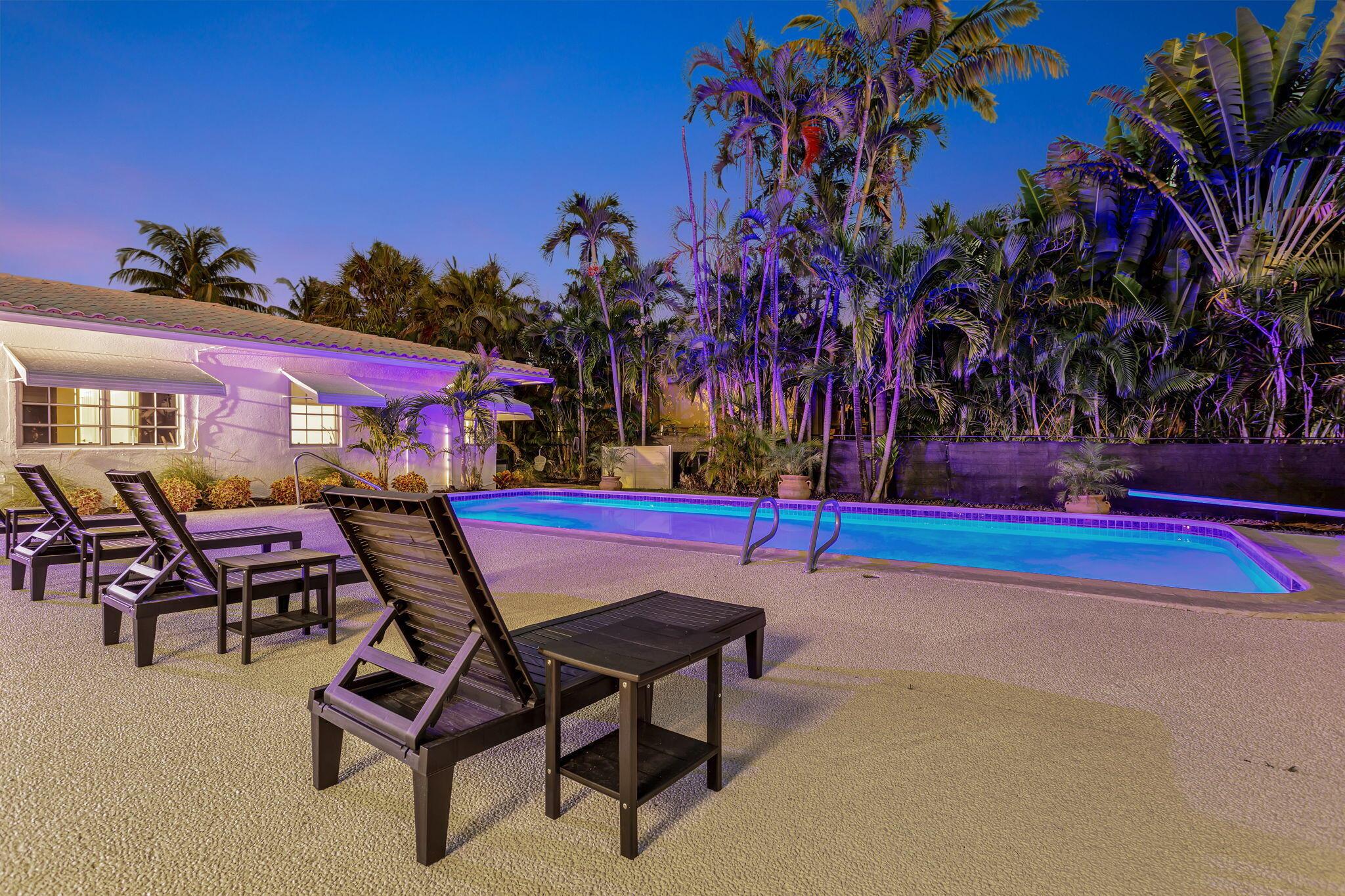 2541 Middle Riv Dr Fort Lauderdale, FL 33305