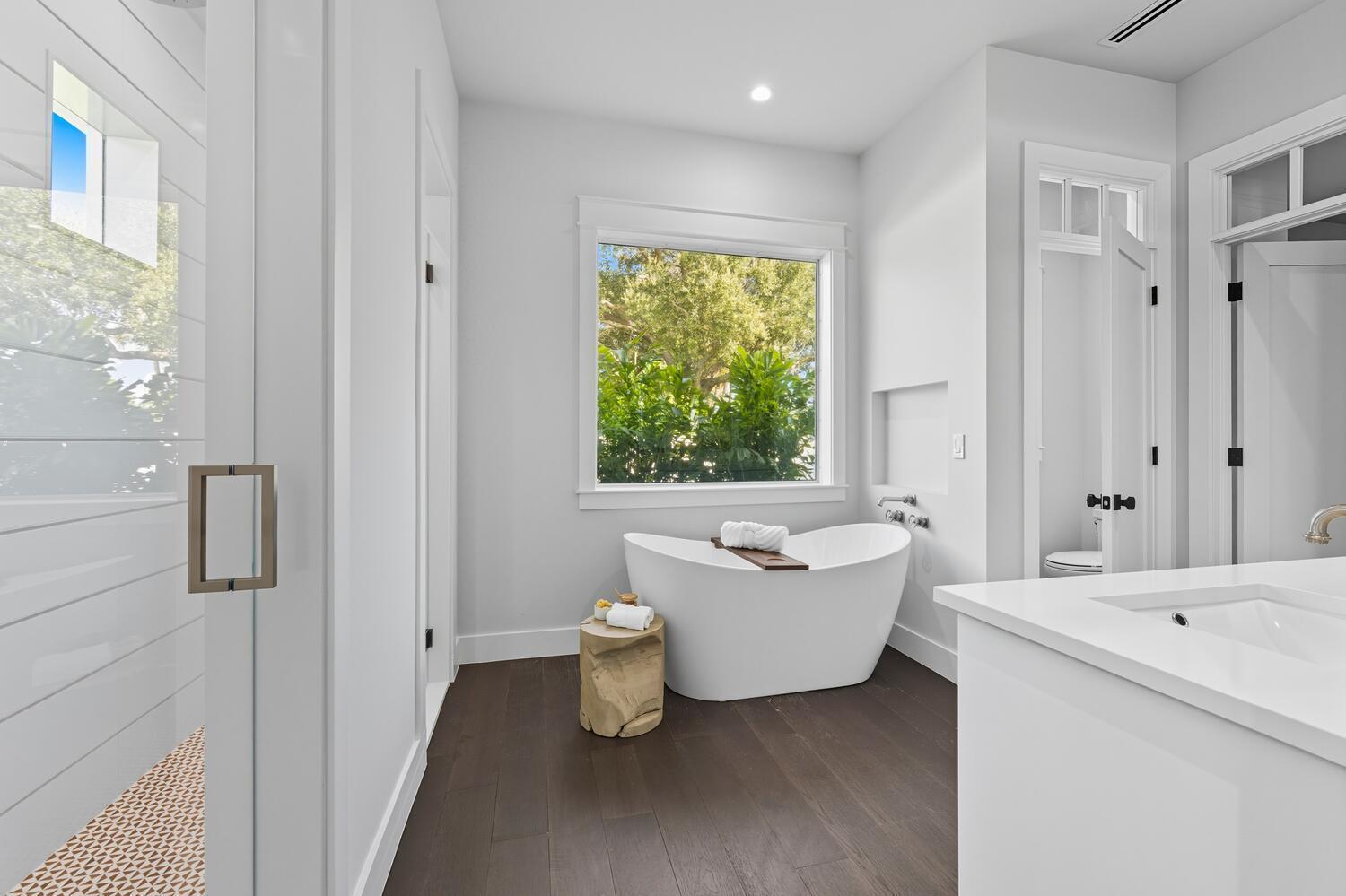 11823 Lake Shr Pl North Palm Beach, FL 33408