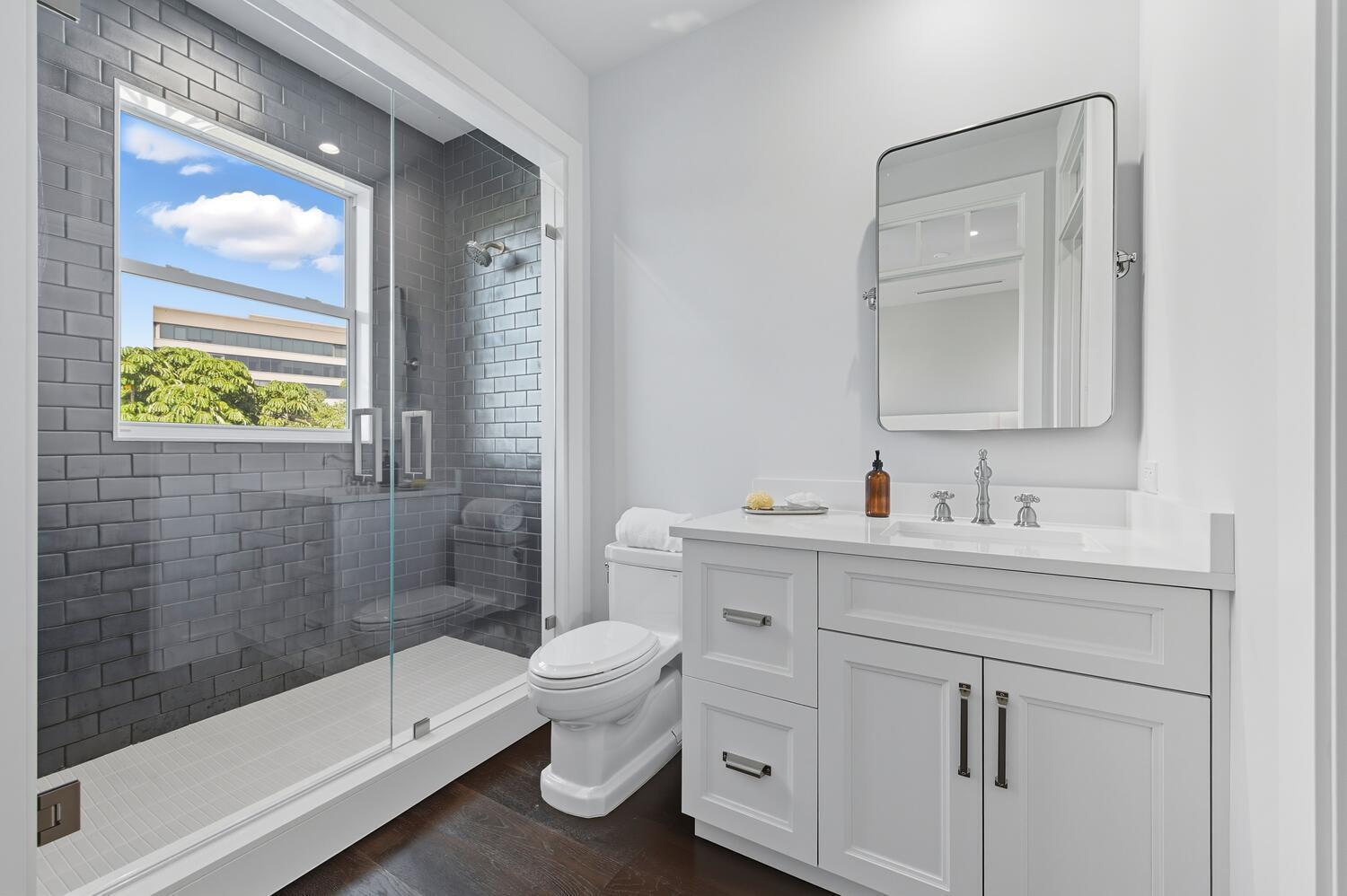 11823 Lake Shr Pl North Palm Beach, FL 33408