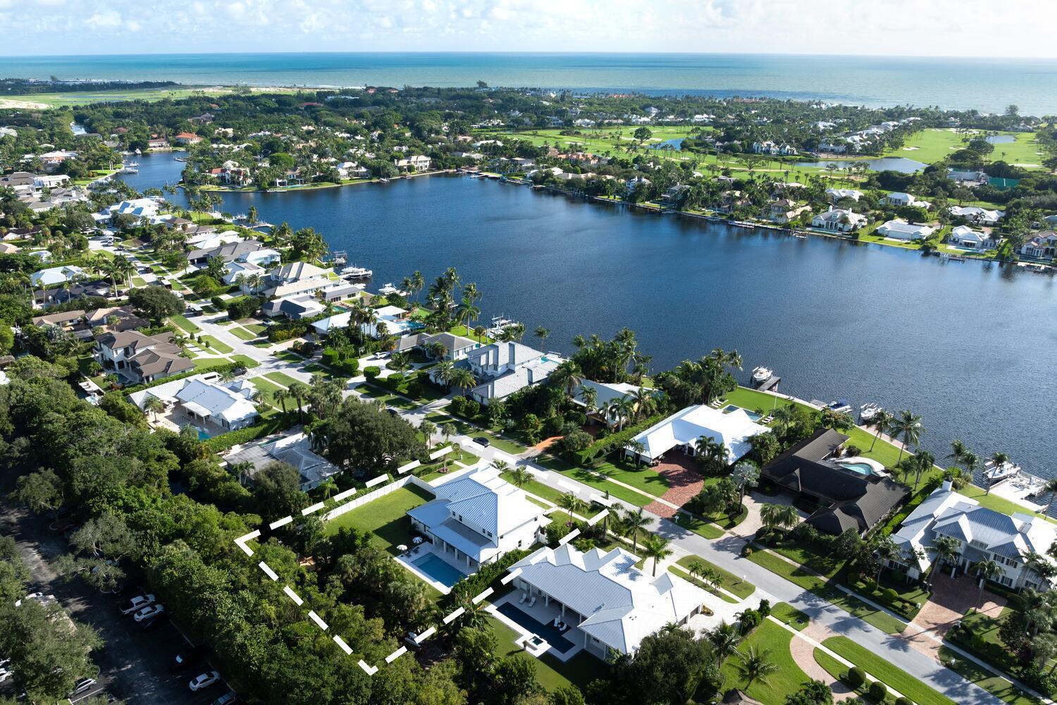 11823 Lake Shr Pl North Palm Beach, FL 33408