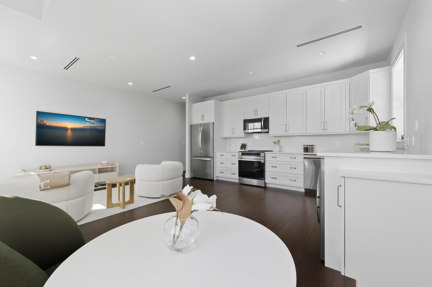 11823 Lake Shr Pl North Palm Beach, FL 33408