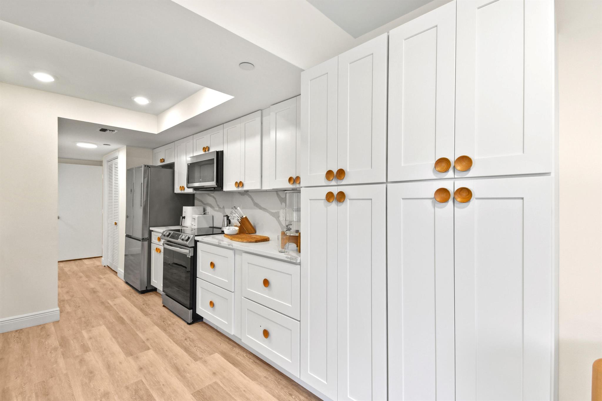 3322 Casseekey Is Rd #302 Jupiter, FL 33477