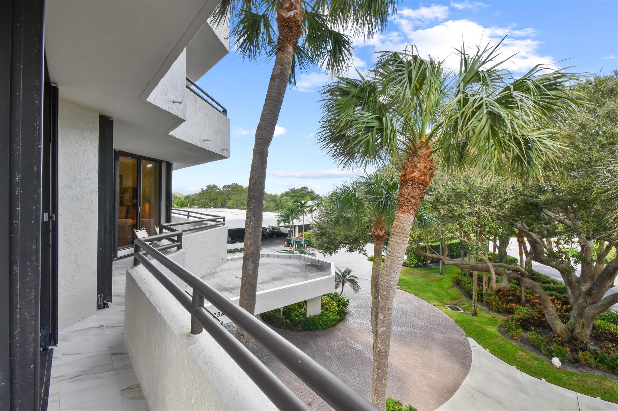 3322 Casseekey Is Rd #302 Jupiter, FL 33477