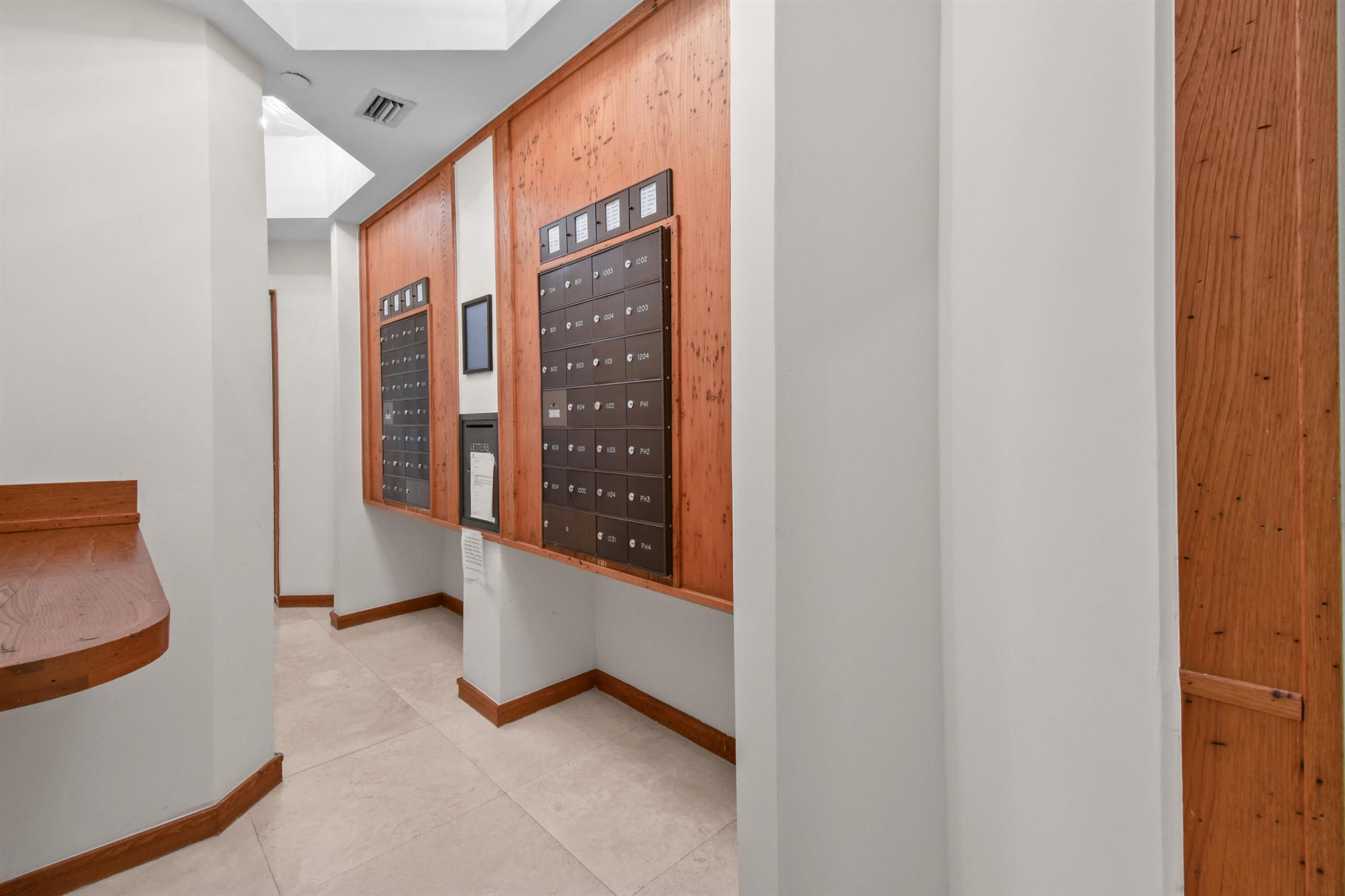 3322 Casseekey Is Rd #302 Jupiter, FL 33477