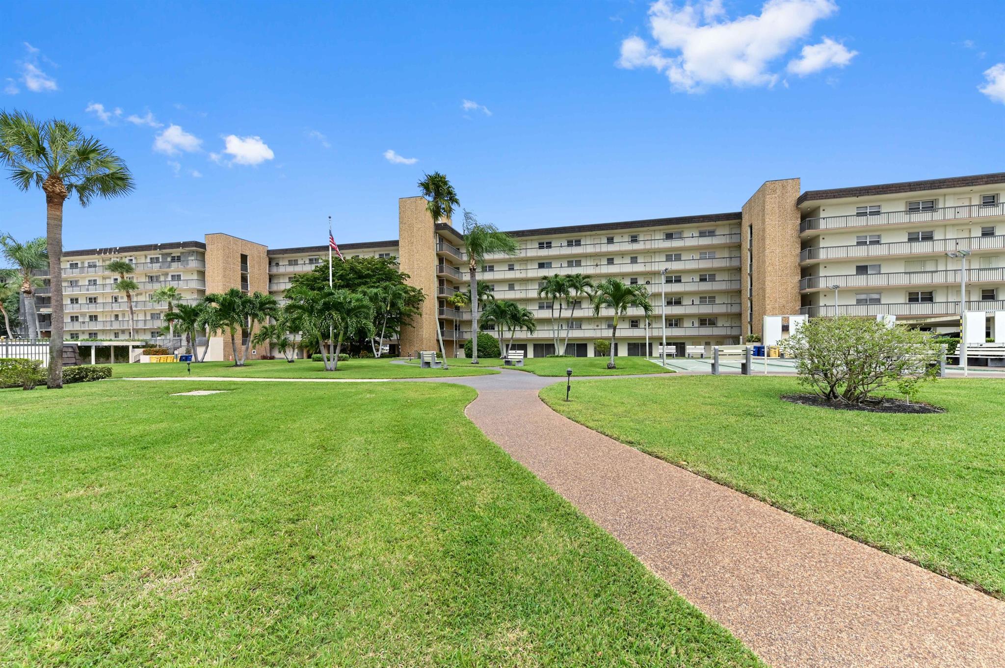 555 NW 4th Ave #5070