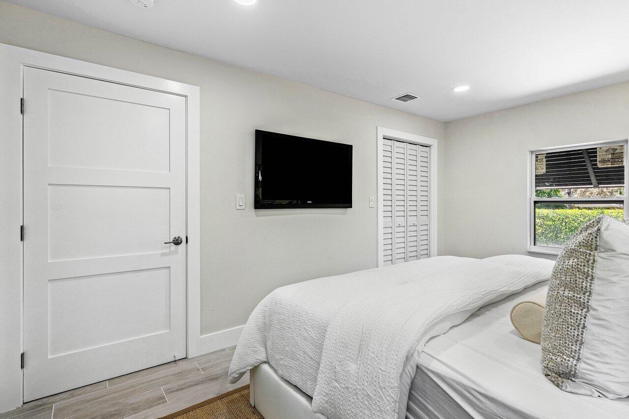 5497 N Ocean Blvd Ocean Ridge, FL 33435