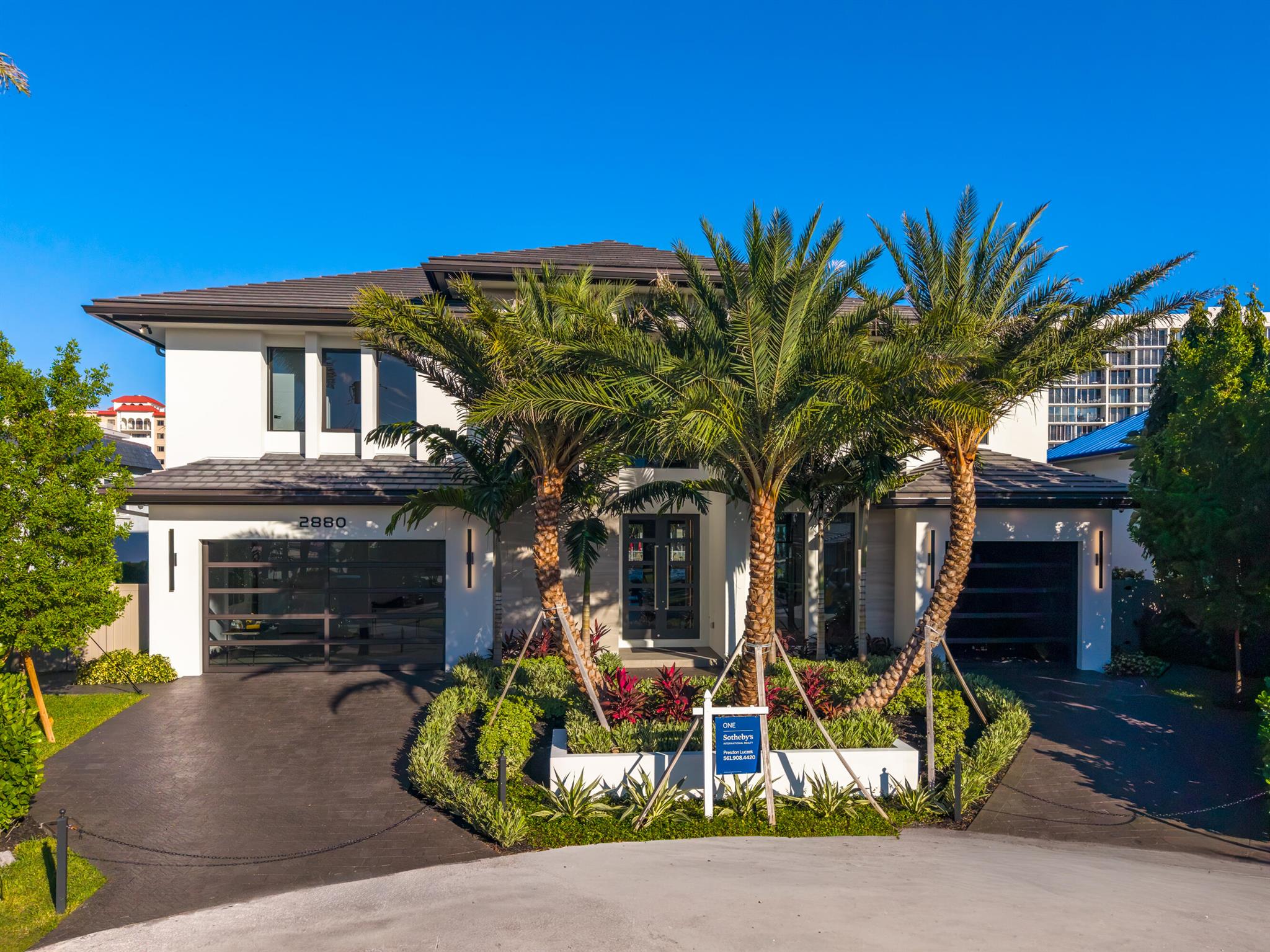 2880 NE 9th St Pompano Beach, FL 33062