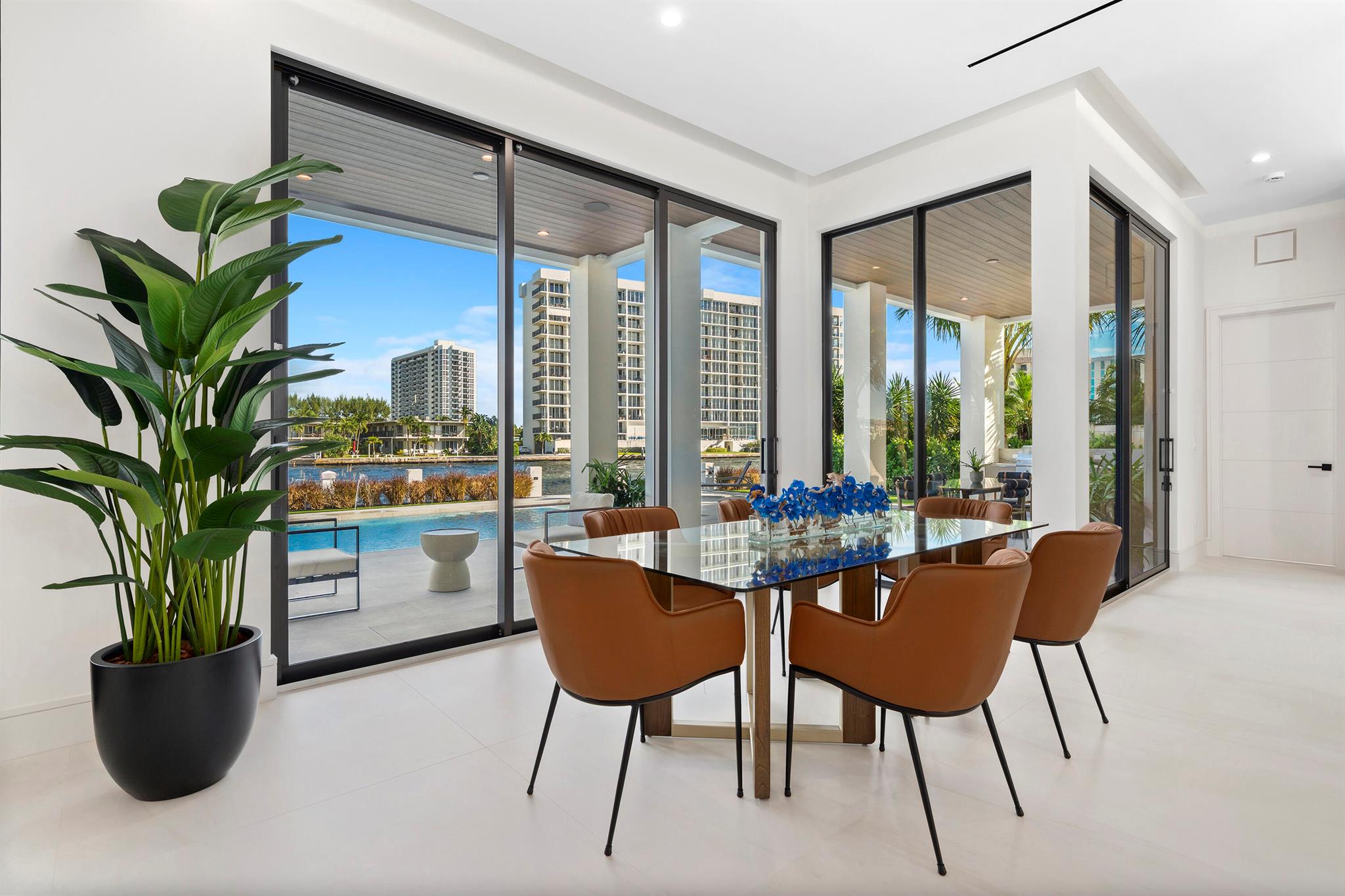 2880 NE 9th St Pompano Beach, FL 33062