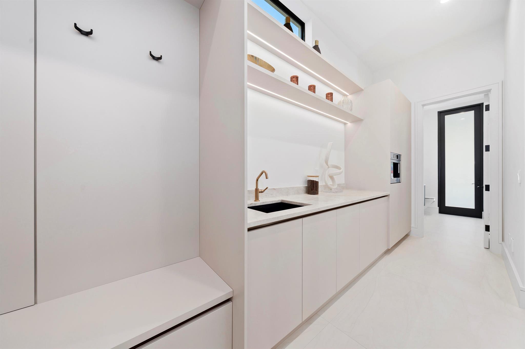 2880 NE 9th St Pompano Beach, FL 33062