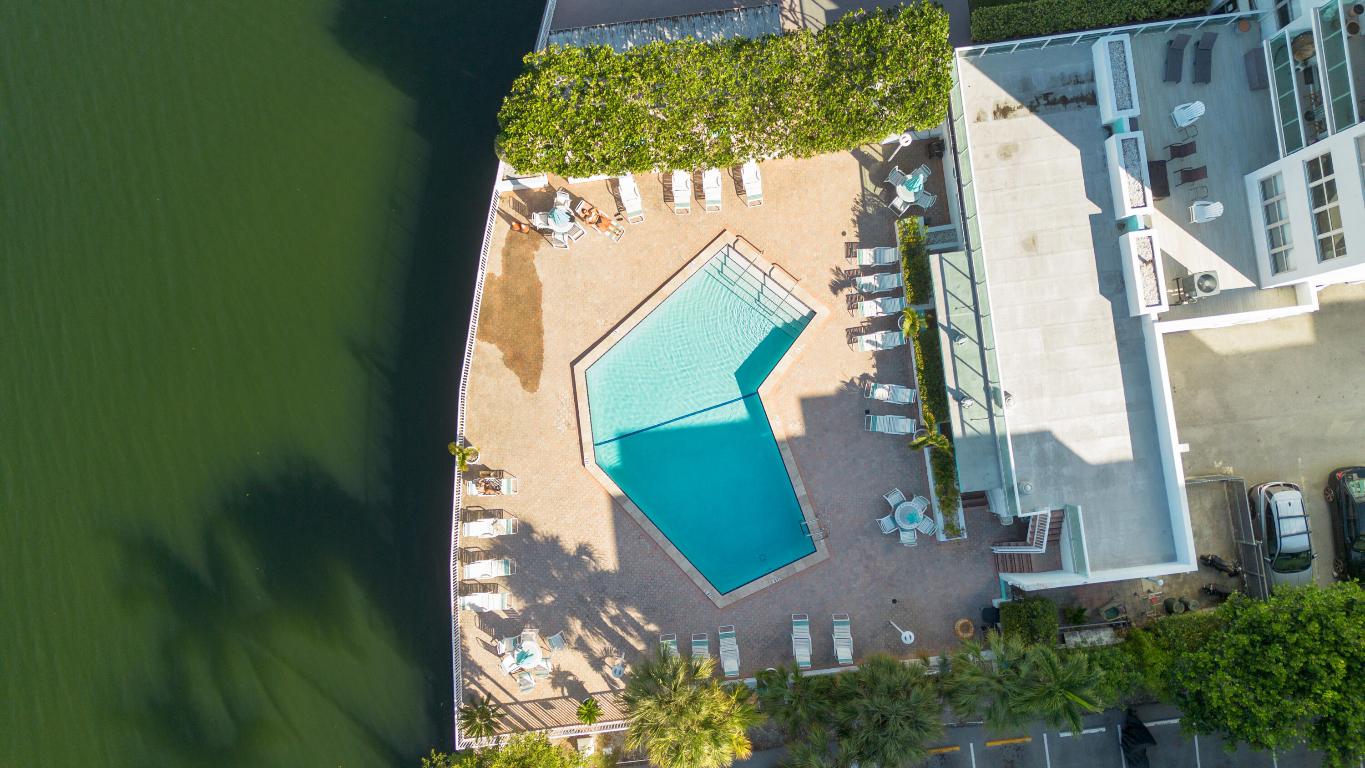 2841 NE 163rd St #402 North Miami Beach, FL 33160