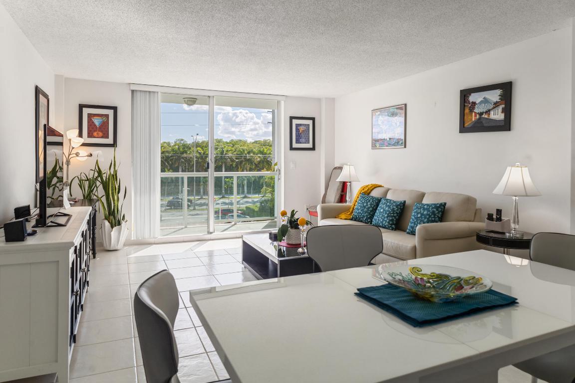 2841 NE 163rd St #402 North Miami Beach, FL 33160