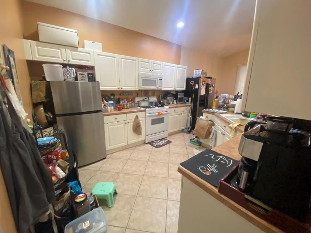 19305 SW 66th St Pembroke Pines, FL 33332