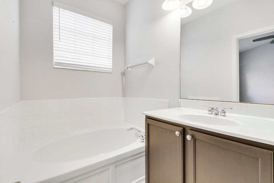 107 Pond Apple Ln #102 Jupiter, FL 33458