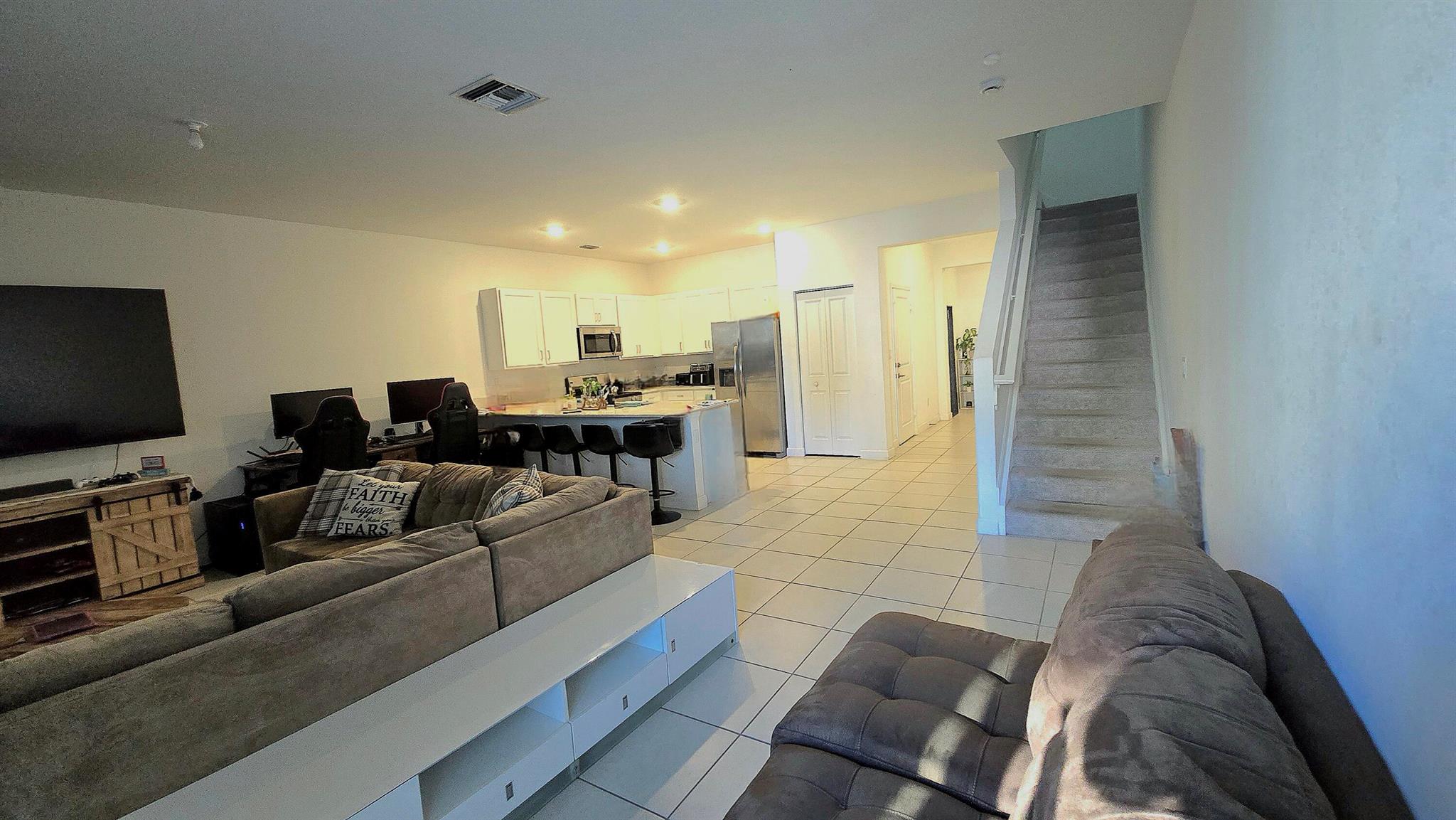 4326 Hammock Grv Dr Lake Worth, FL 33467