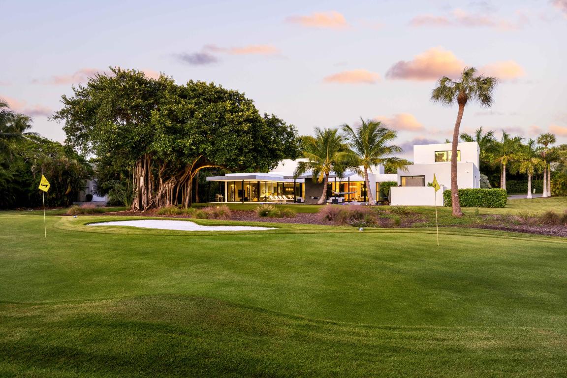 12 N Beach Jupiter Island, FL 33455