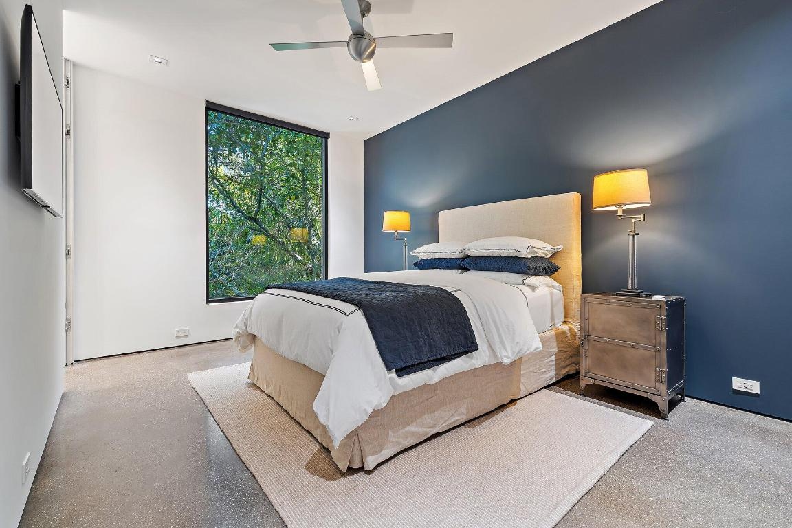 12 N Beach Jupiter Island, FL 33455