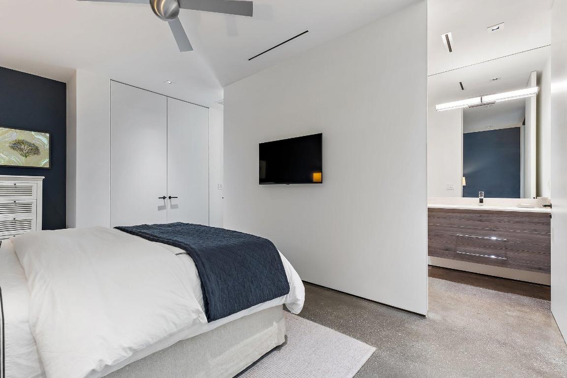 12 N Beach Jupiter Island, FL 33455