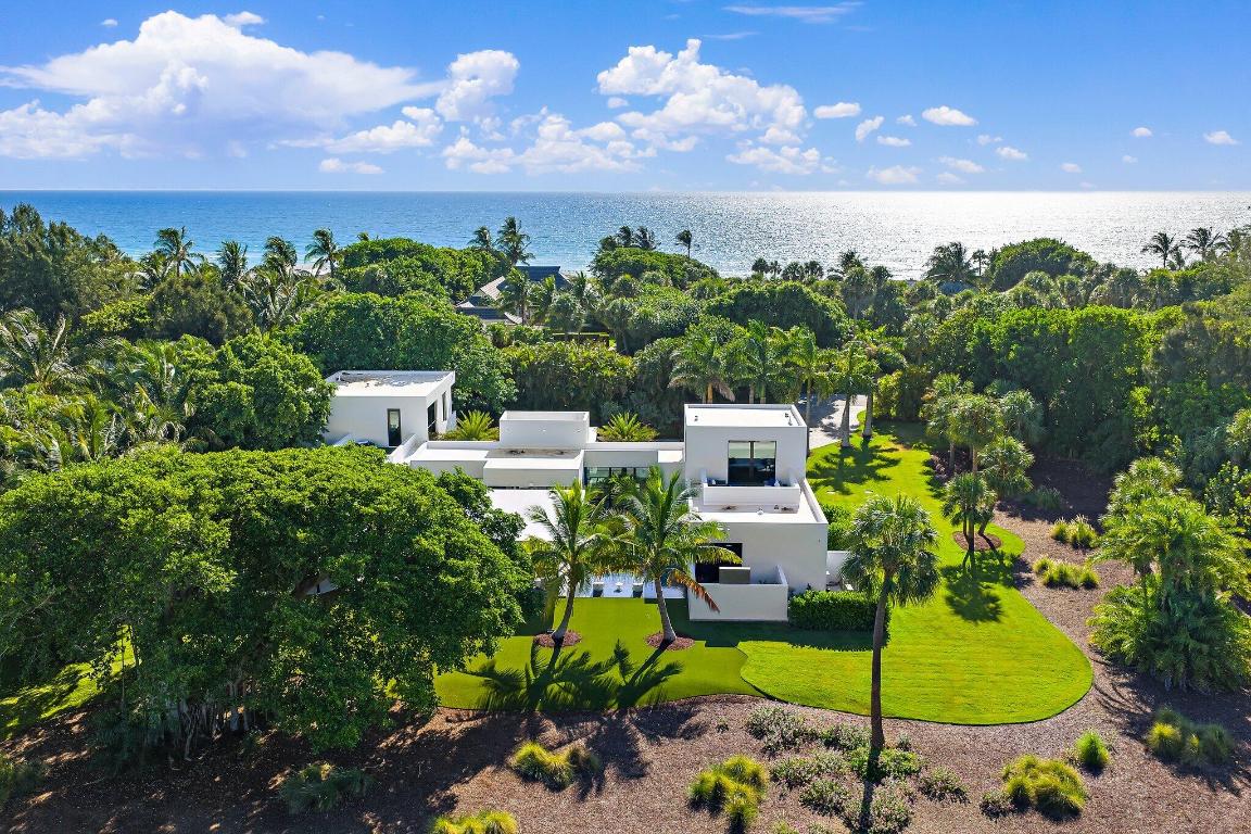 12 N Beach Jupiter Island, FL 33455