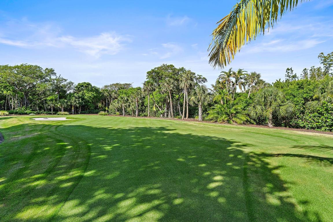 12 N Beach Jupiter Island, FL 33455