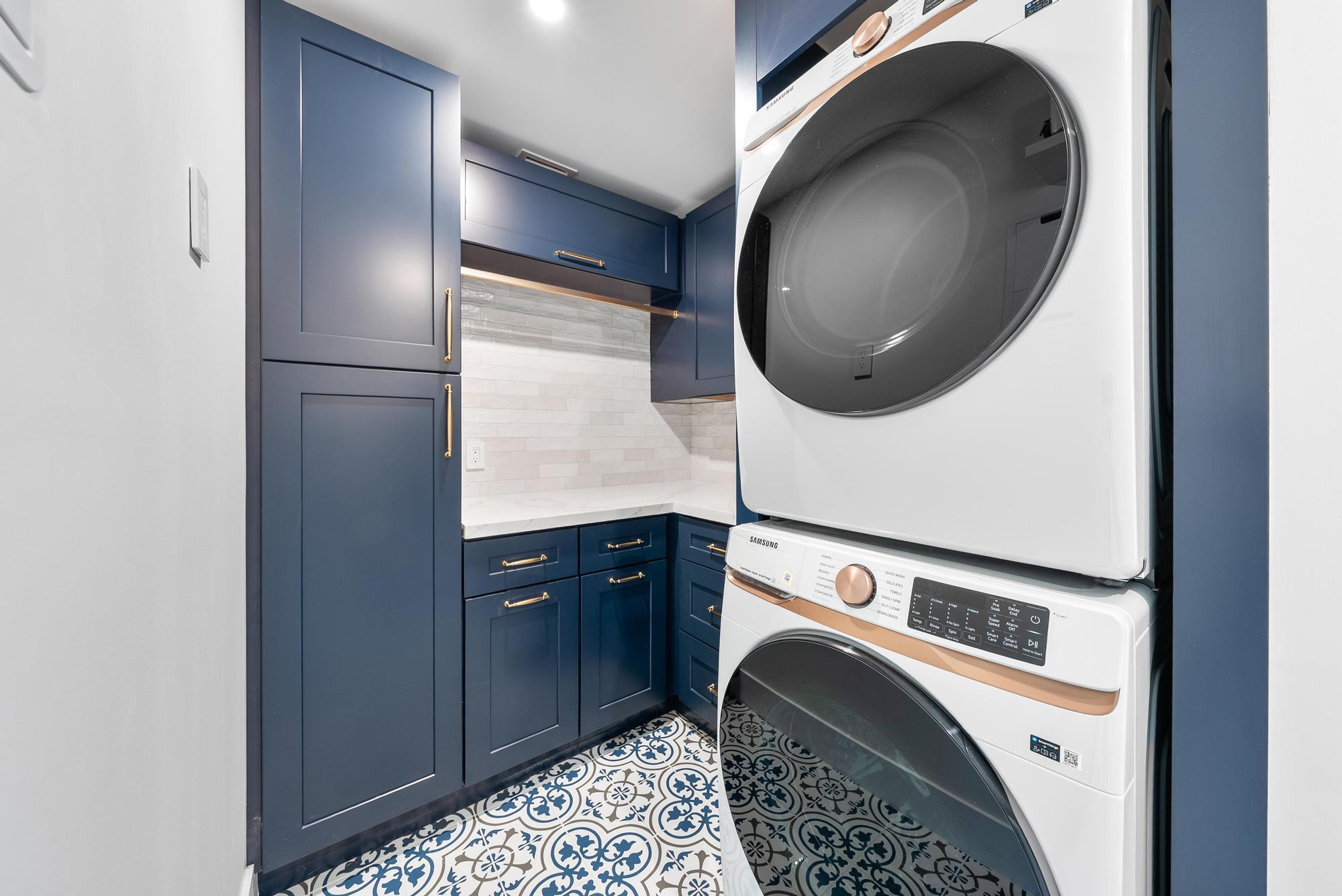 1607 Seabrook Jupiter, FL 33469