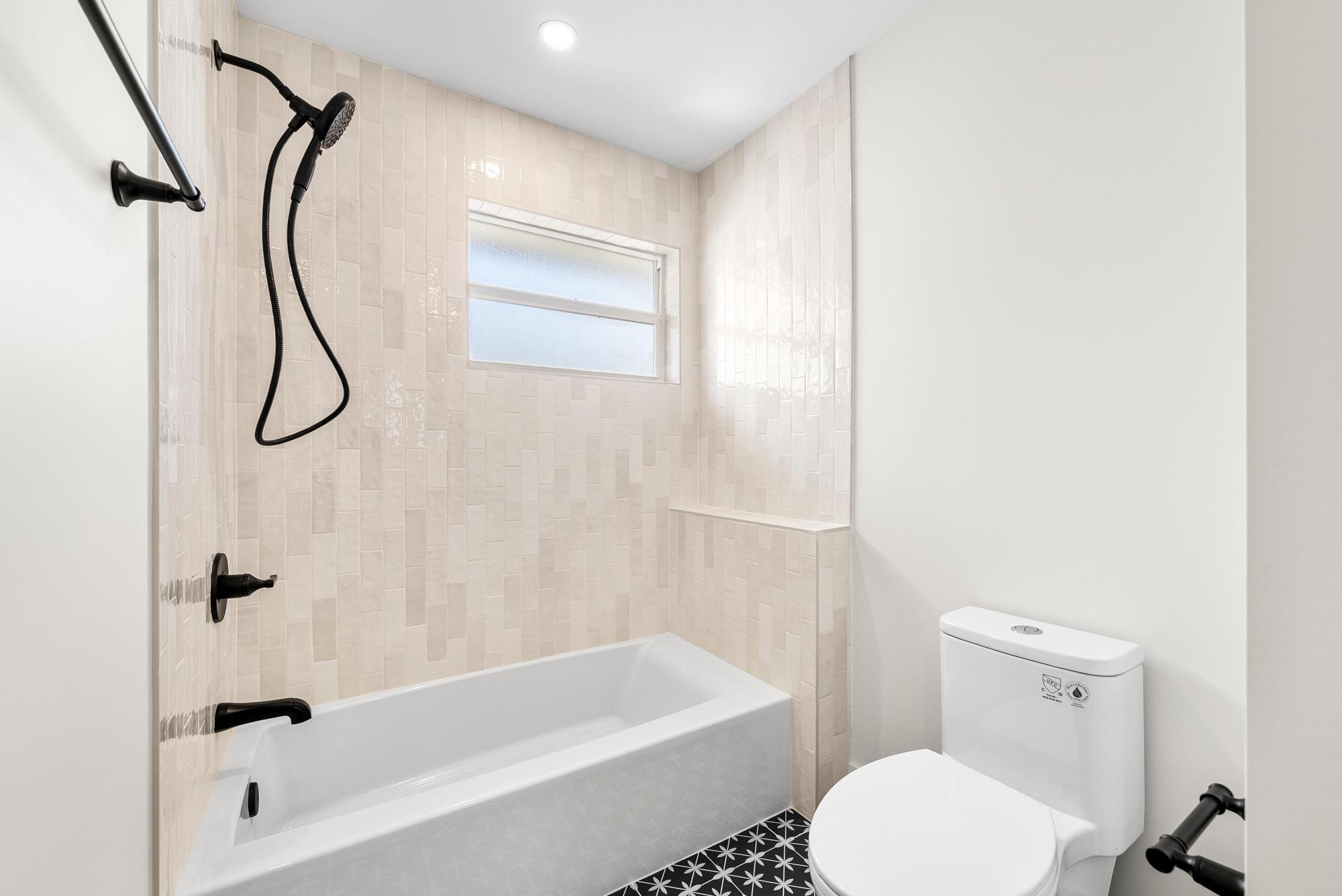 1607 Seabrook Jupiter, FL 33469