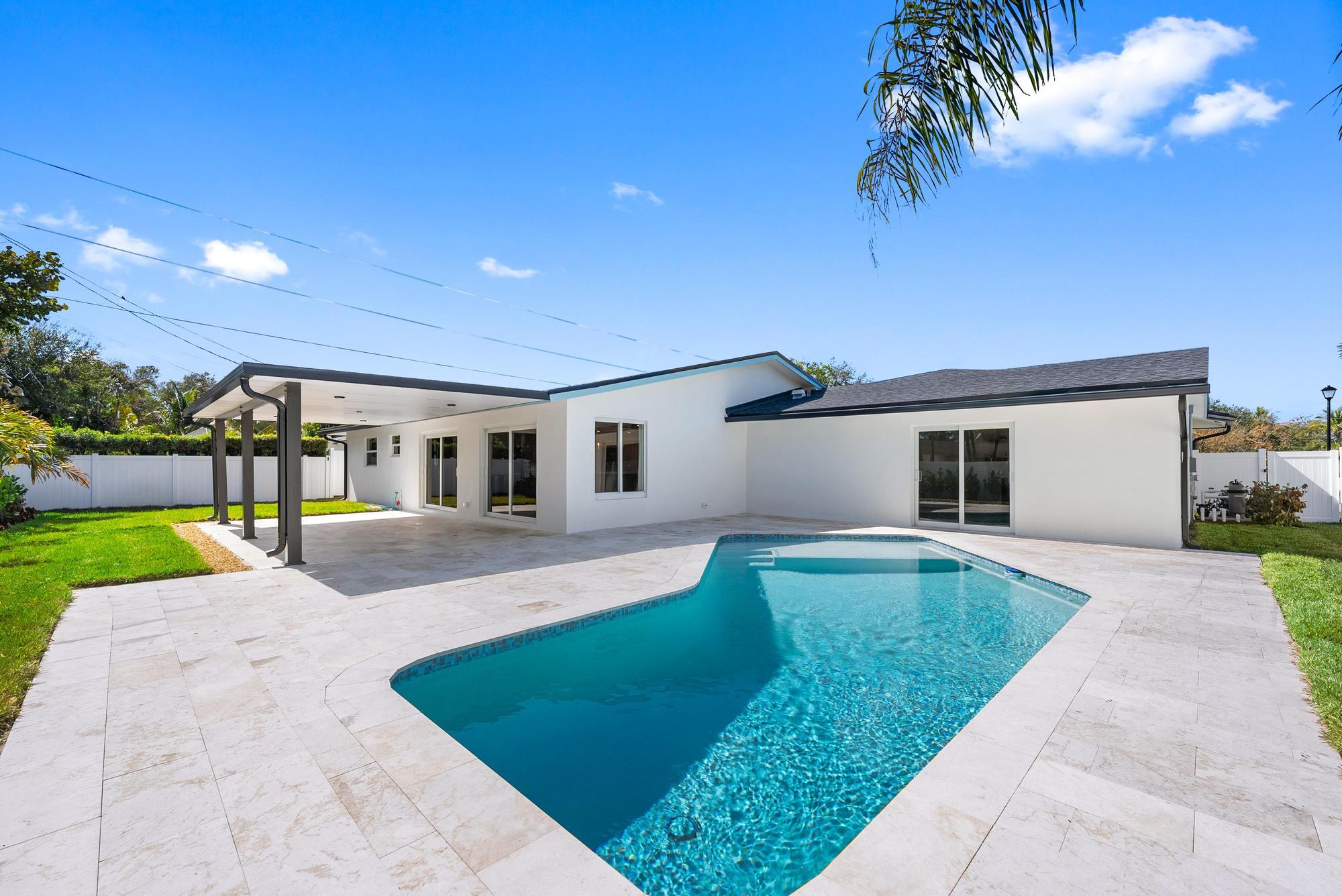 1607 Seabrook Jupiter, FL 33469