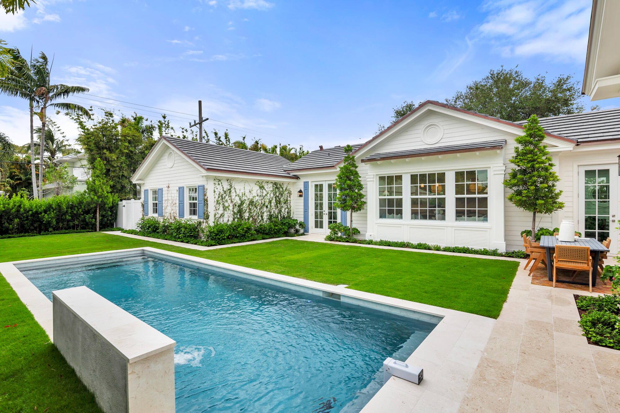 225 Seville West Palm Beach, FL 33405