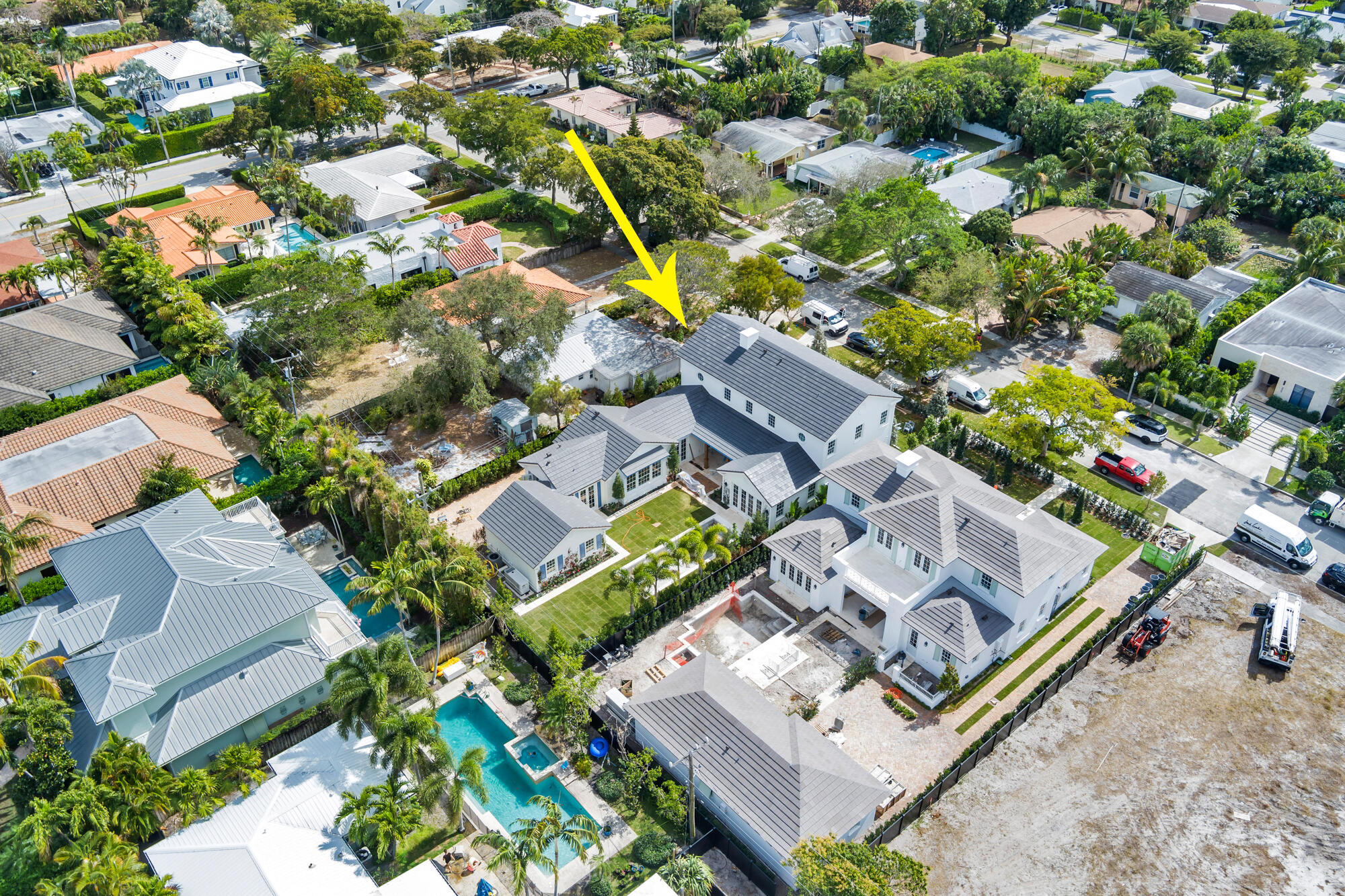 225 Seville West Palm Beach, FL 33405