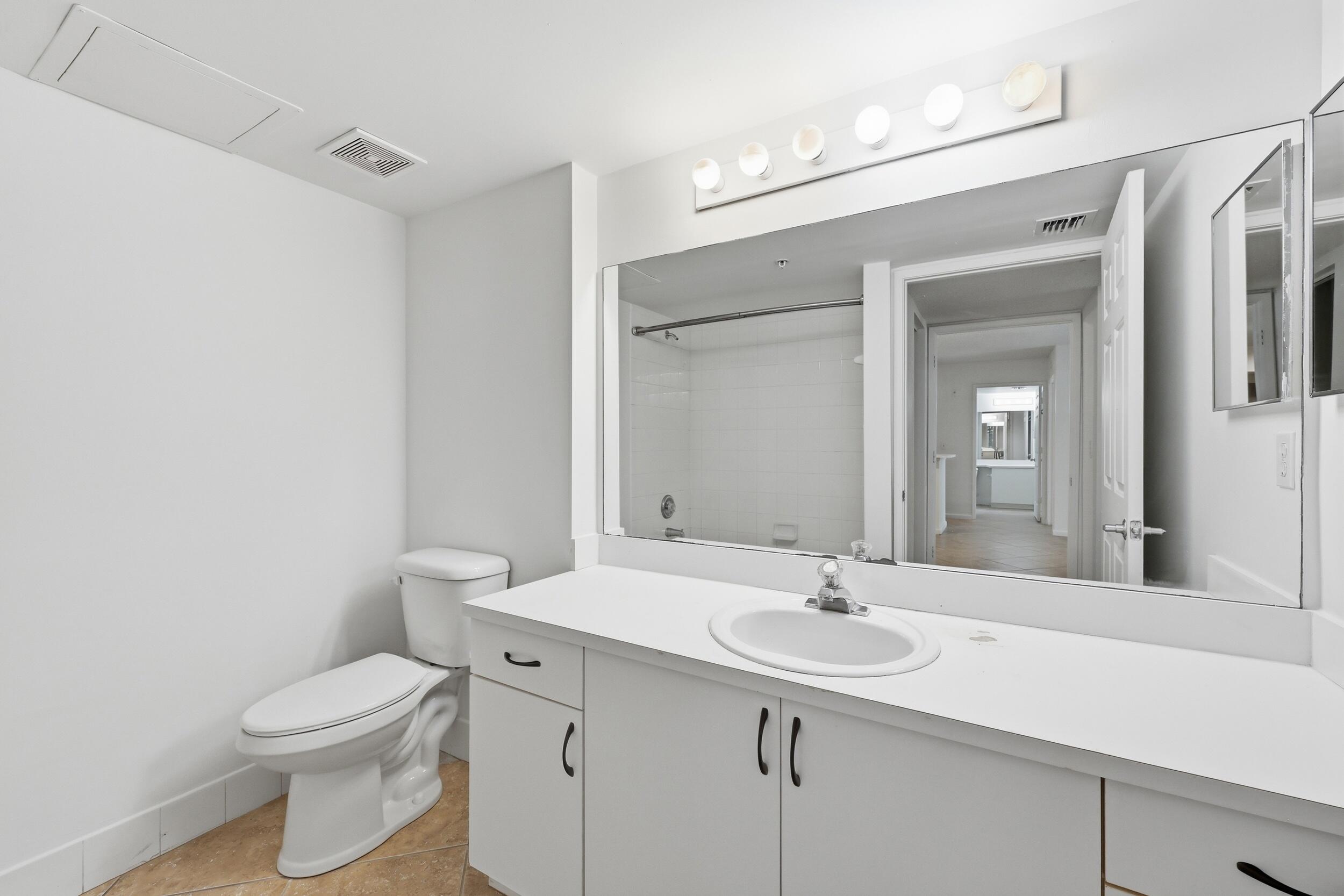 278 Village #8106 Tequesta, FL 33469