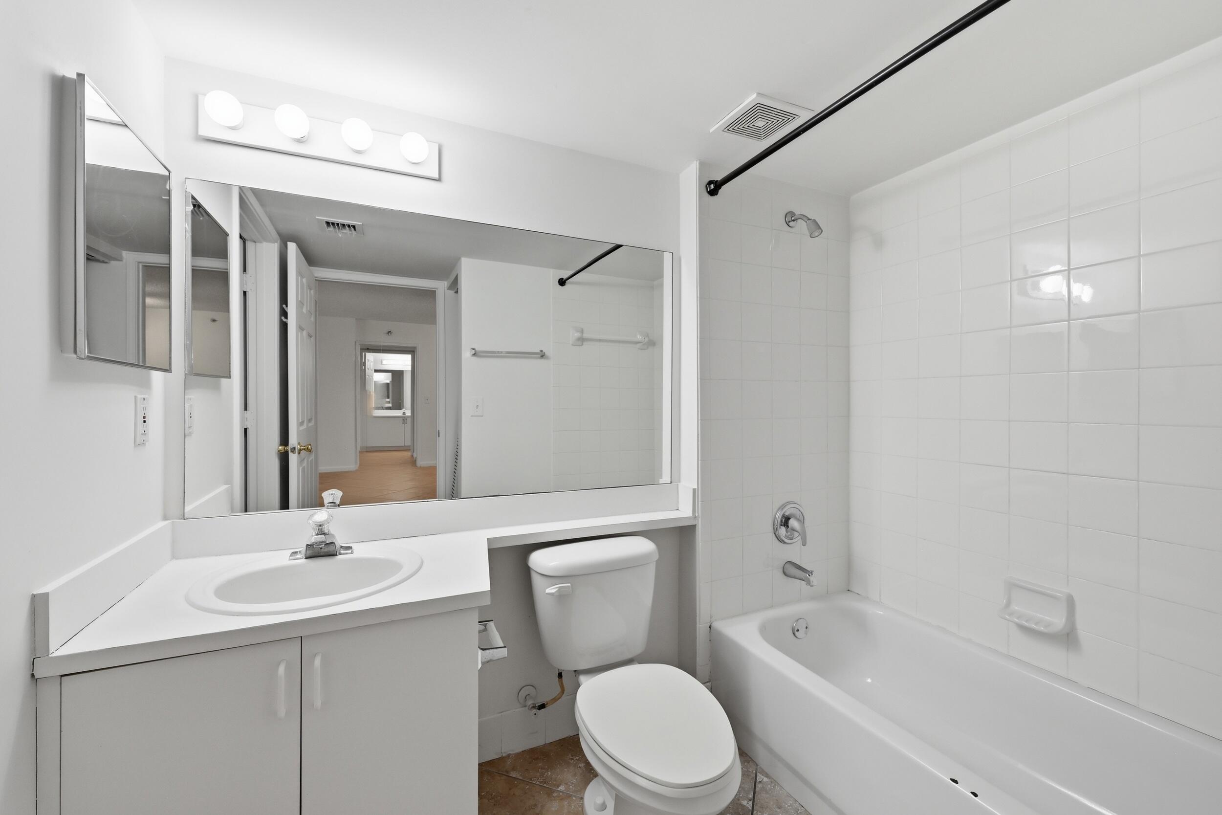 278 Village #8106 Tequesta, FL 33469