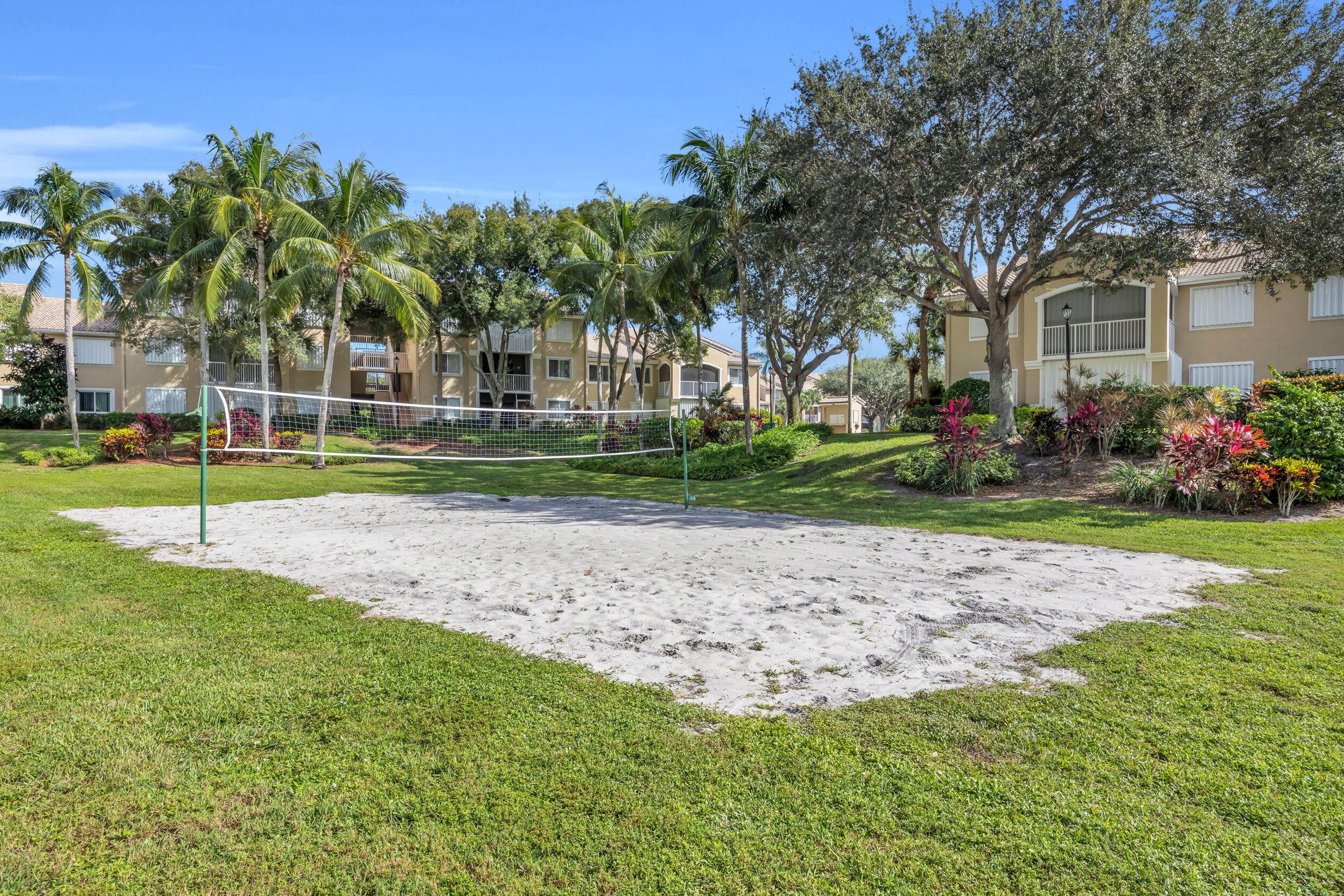 278 Village #8106 Tequesta, FL 33469