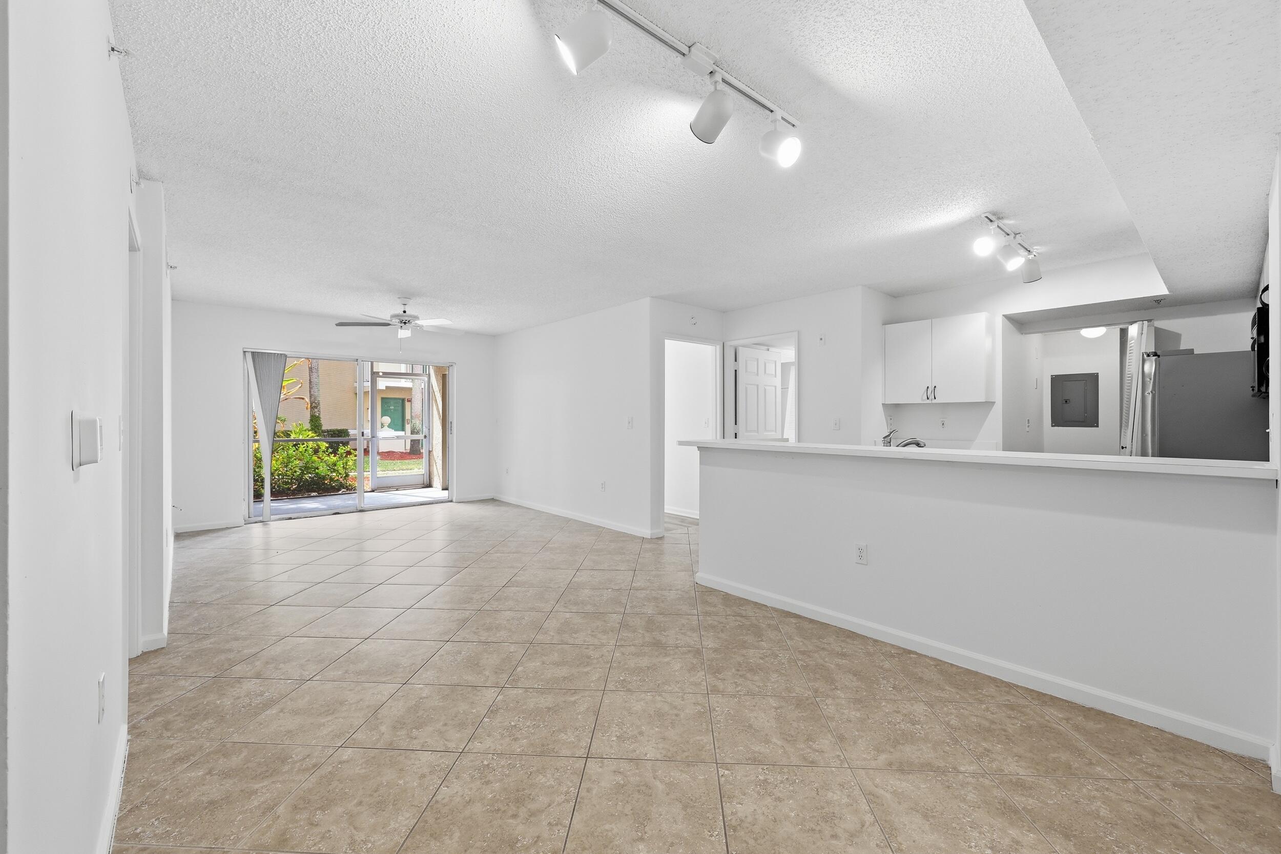 278 Village #8106 Tequesta, FL 33469