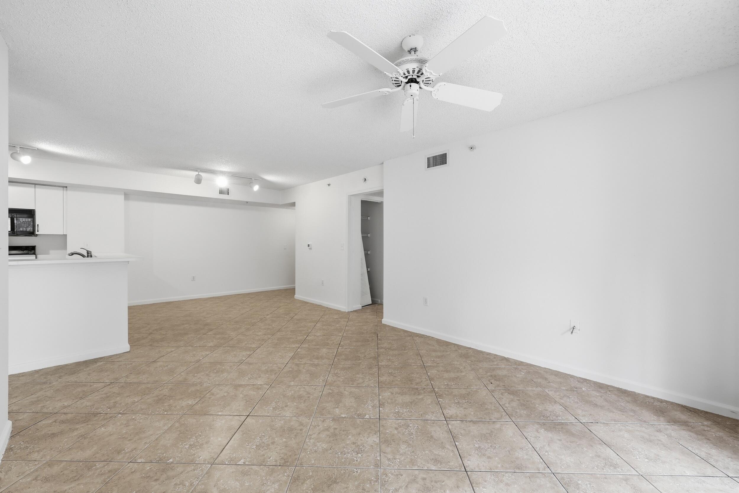 278 Village #8106 Tequesta, FL 33469