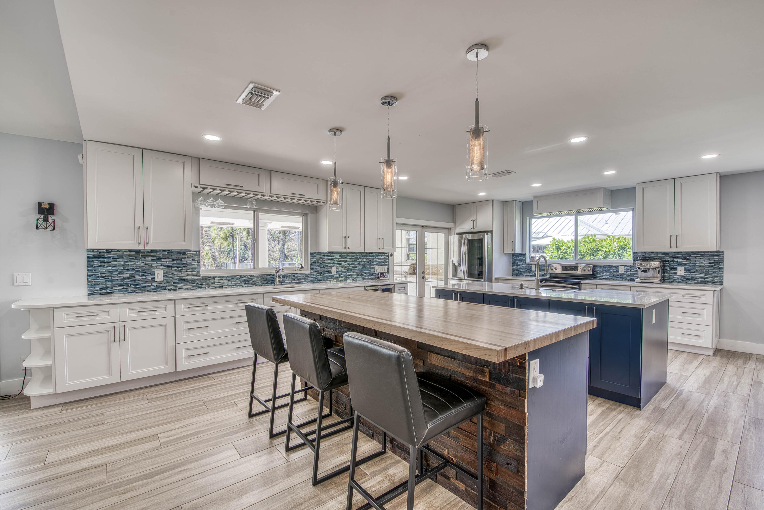 6062 Woodlake Jupiter, FL 33458