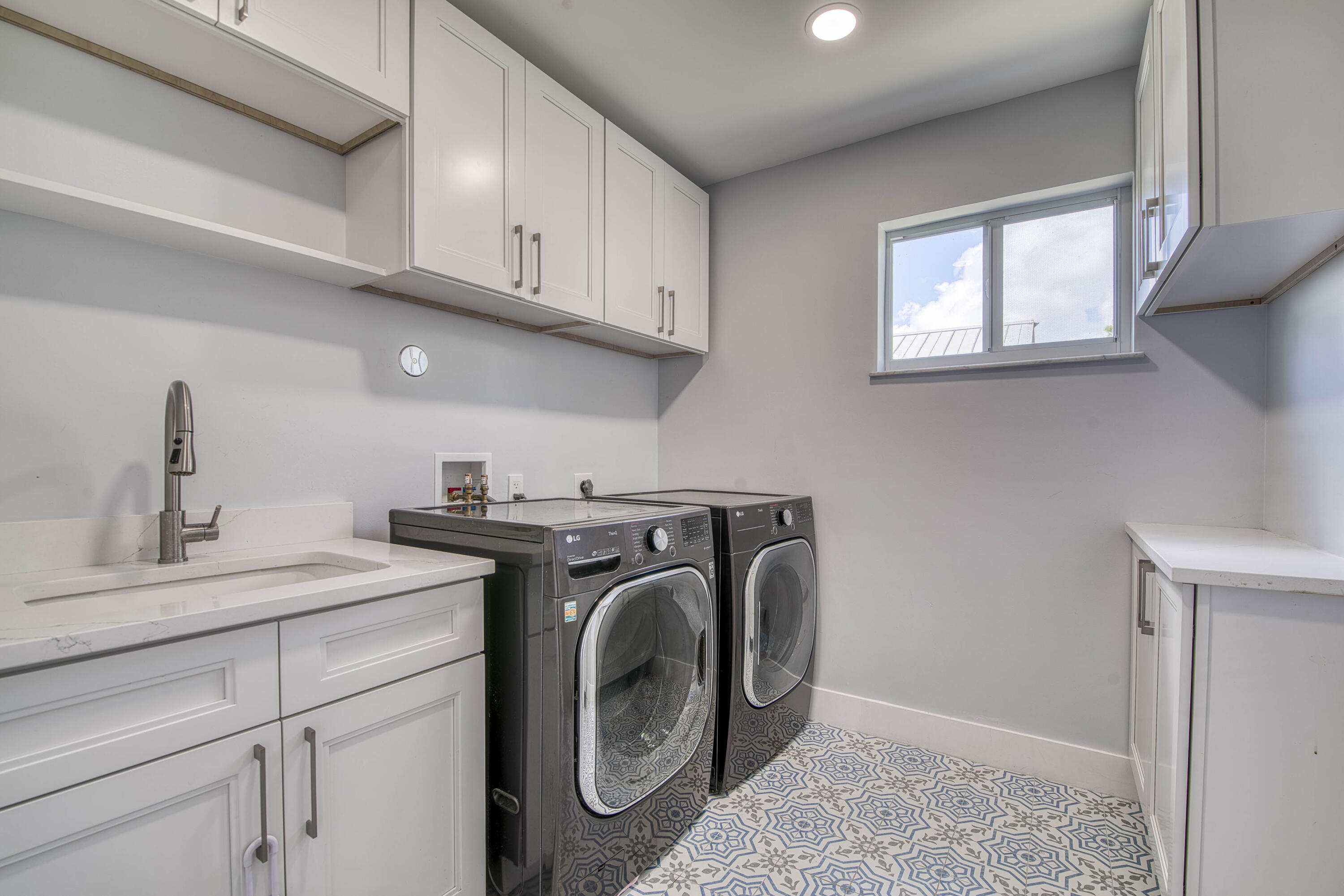 6062 Woodlake Jupiter, FL 33458