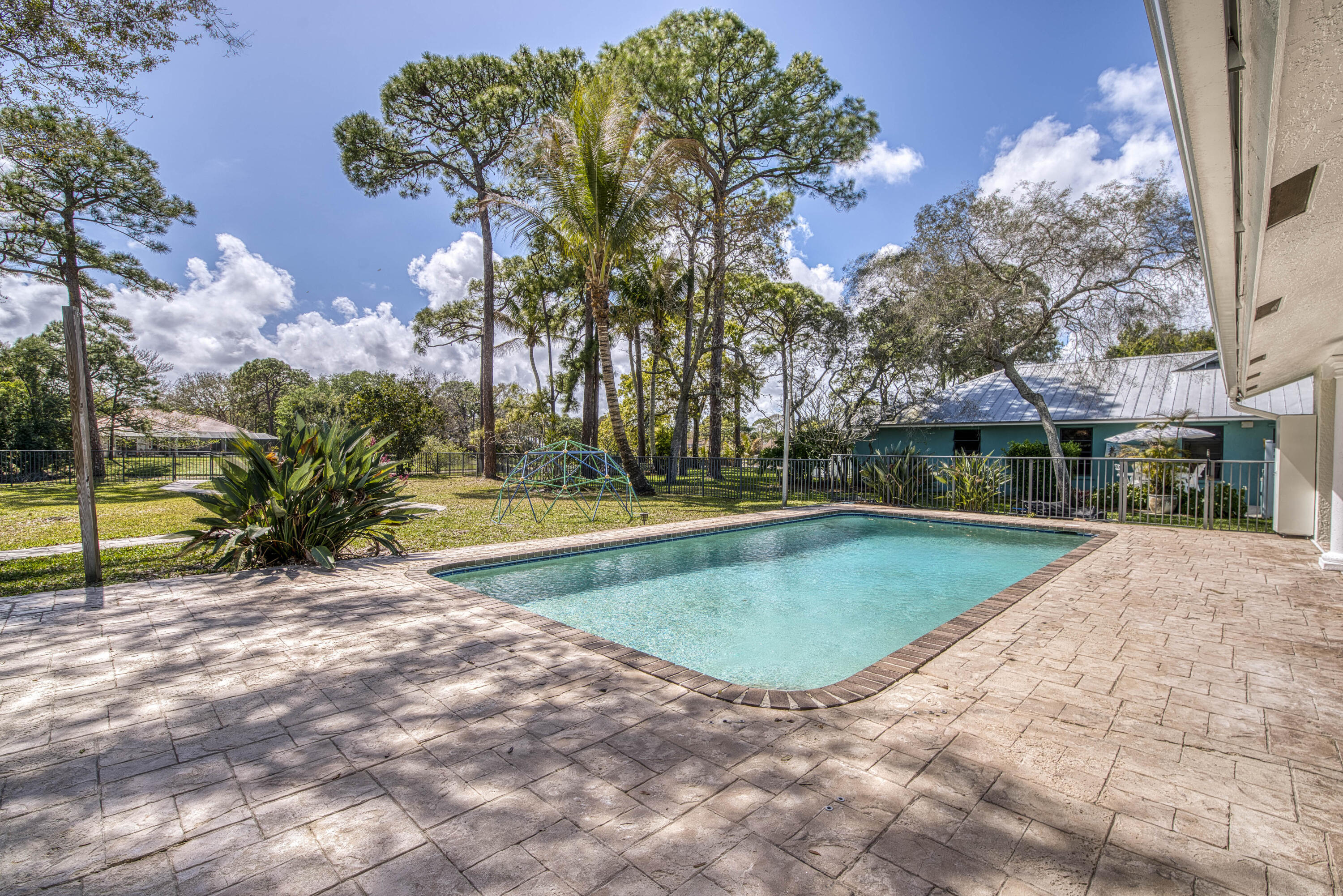 6062 Woodlake Jupiter, FL 33458