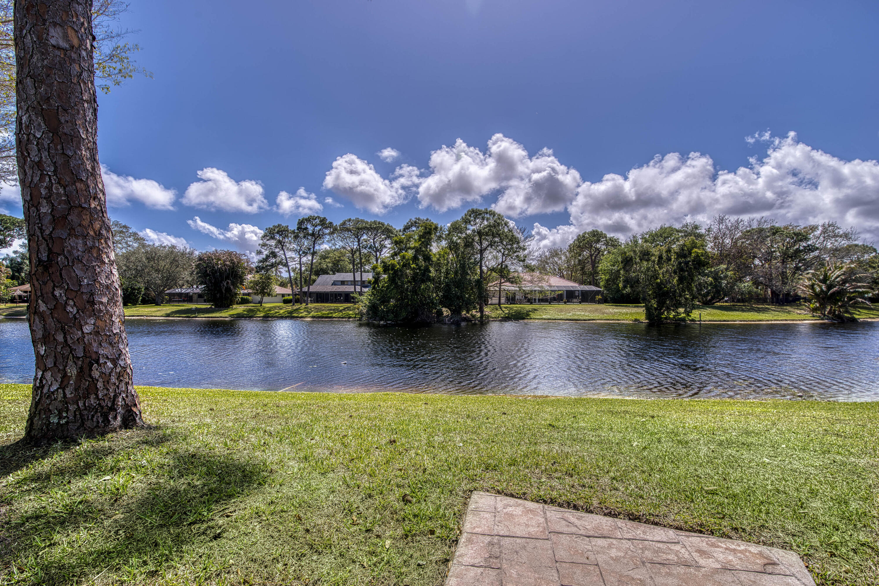6062 Woodlake Jupiter, FL 33458