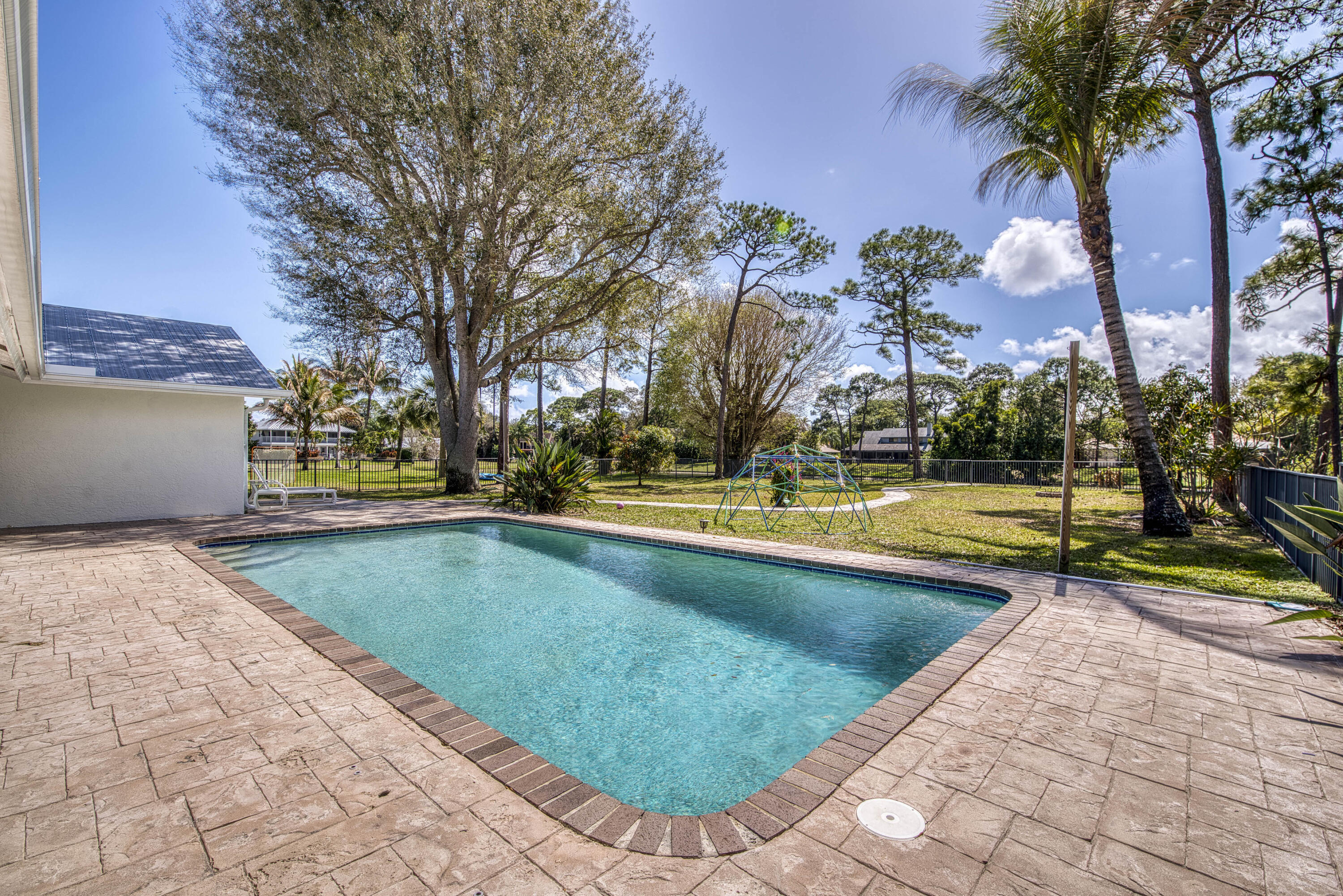 6062 Woodlake Jupiter, FL 33458