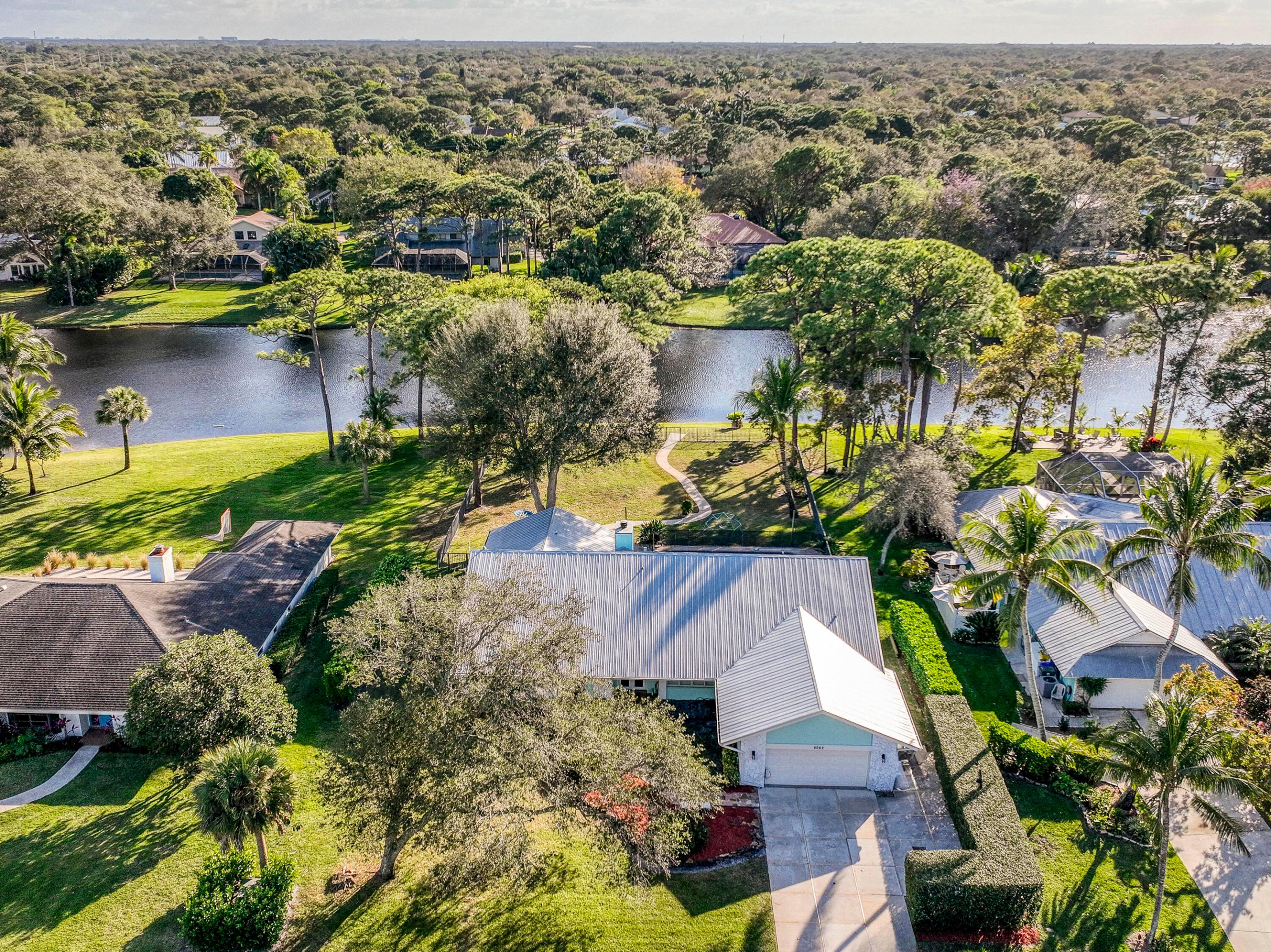 6062 Woodlake Jupiter, FL 33458